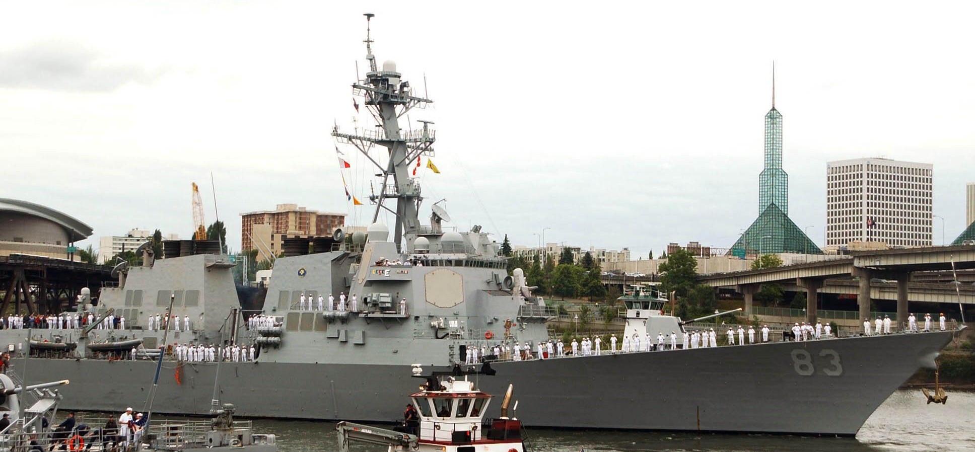 ddg-83 uss howard arleigh burke class guided missile destroyer portland oregon 2007 20