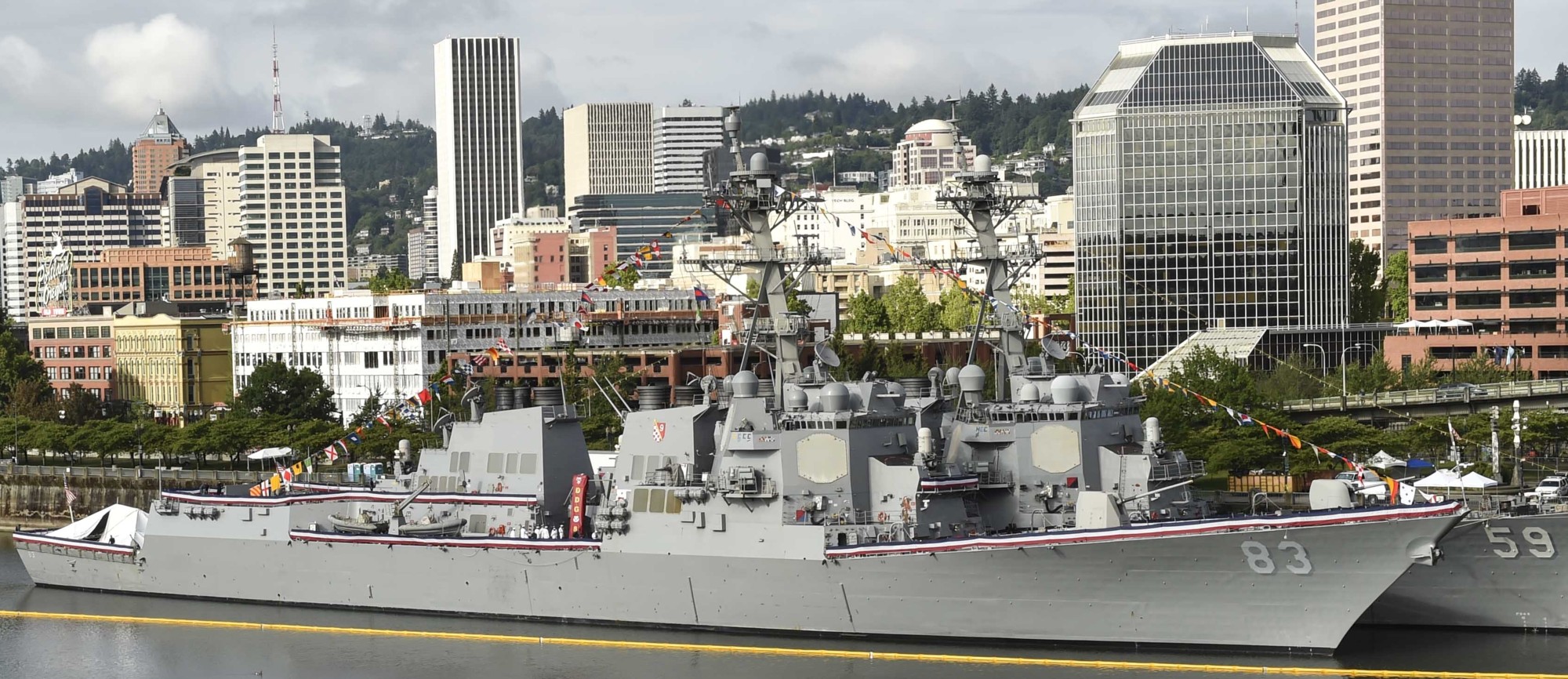 ddg-83 uss howard arleigh burke class guided missile destroyer portland oregon rose festival 37