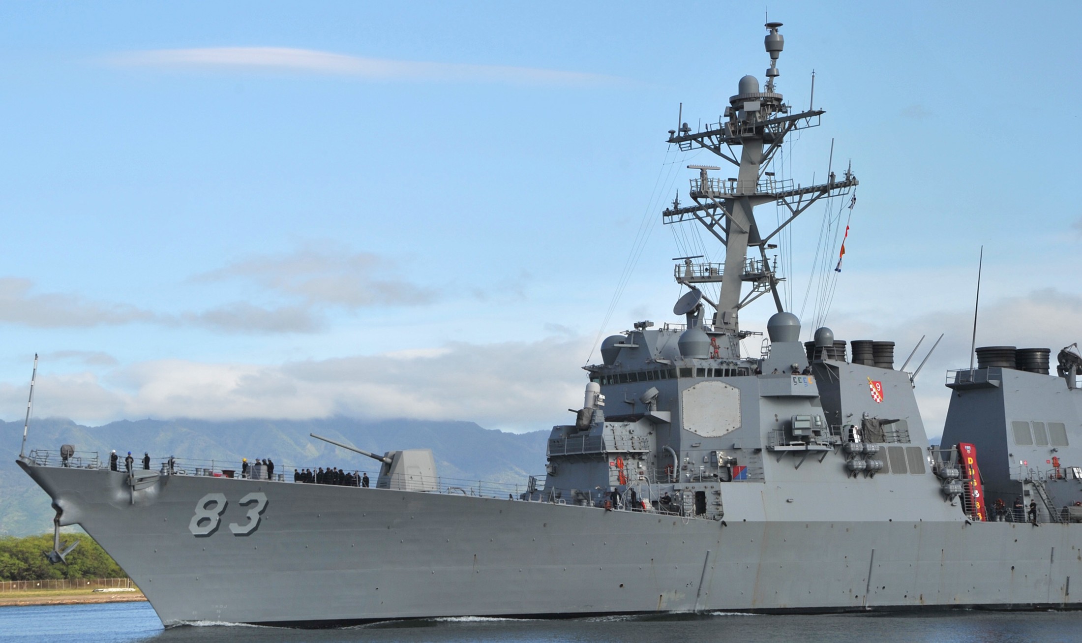 ddg-83 uss howard arleigh burke class guided missile destroyer departing hawaii 2016