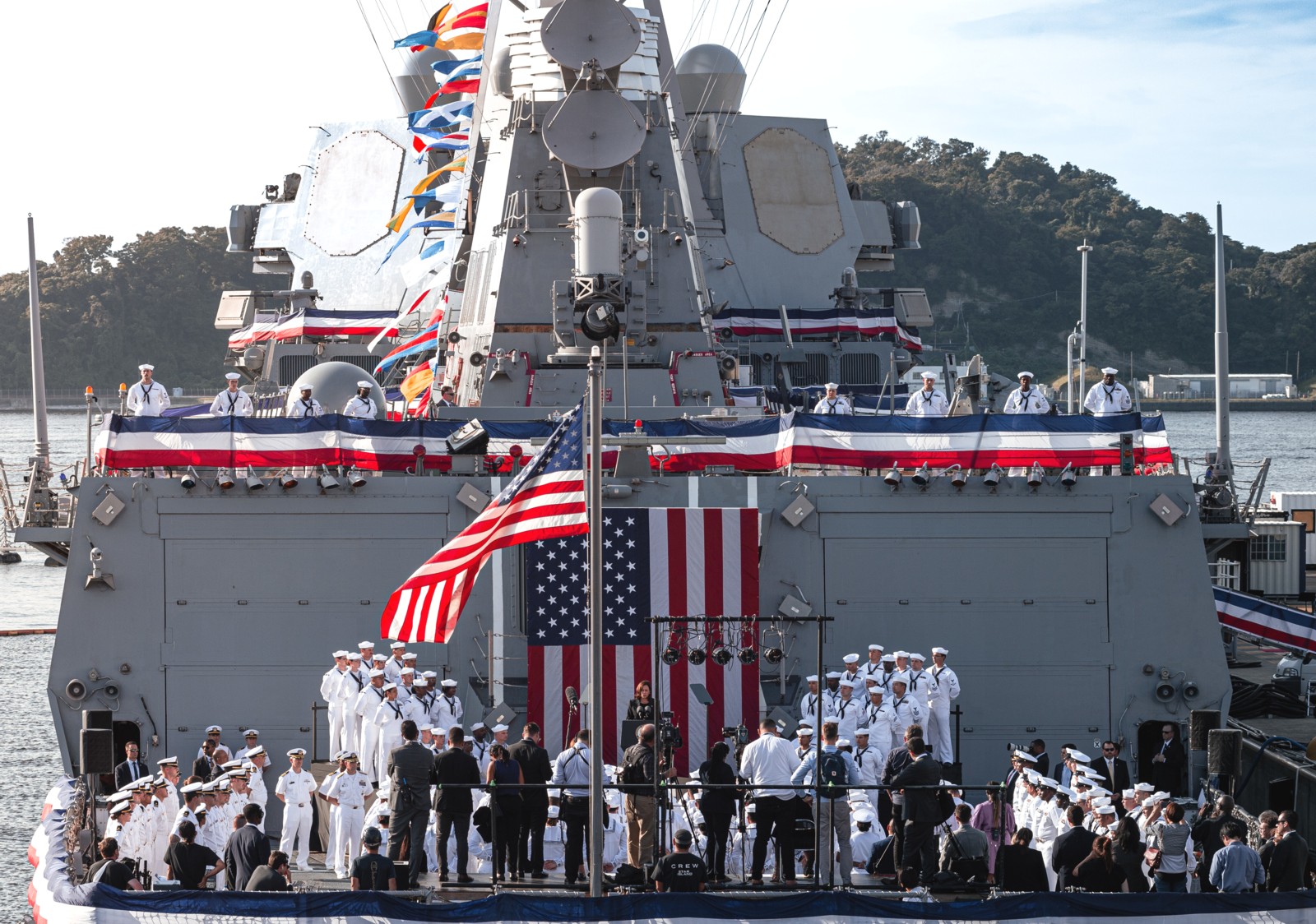 ddg-83 uss howard arleigh burke class guided missile destroyer vice president kamala harris yokosuka 81