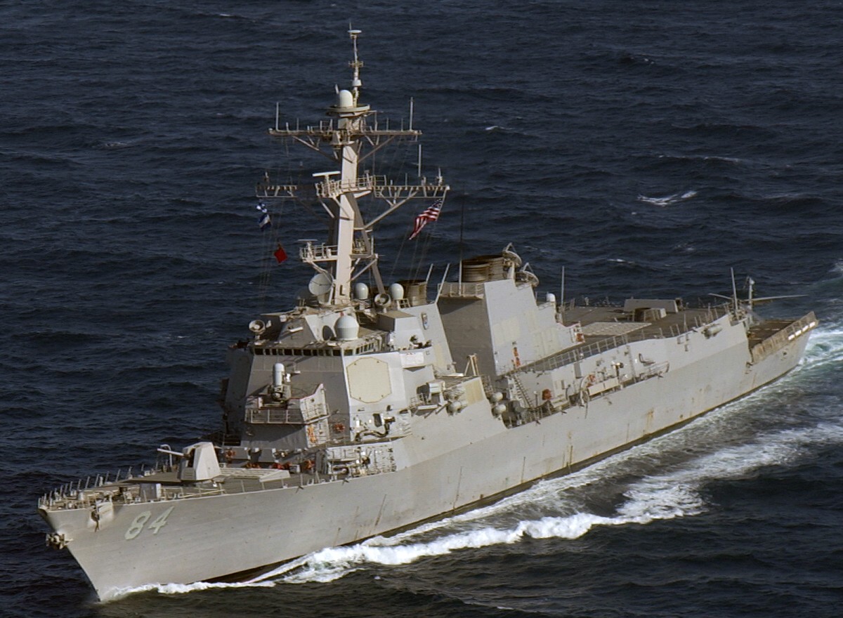 ddg-84 uss bulkeley arleigh burke class guided missile destroyer arabian gulf 2004 17