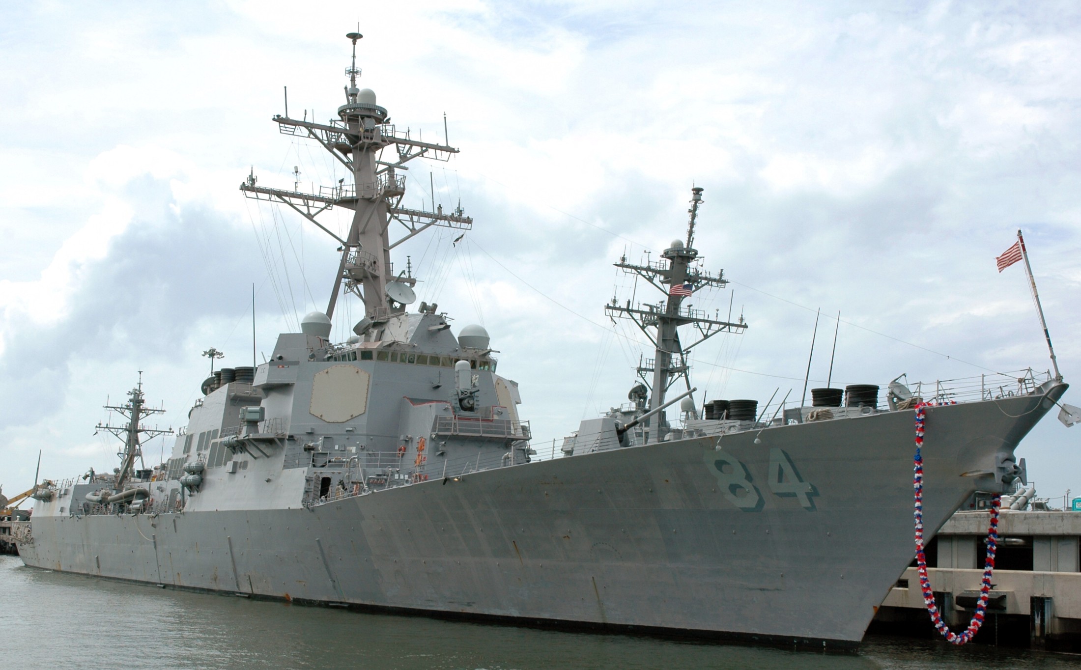 ddg-84 uss bulkeley arleigh burke class guided missile destroyer norfolk 2004 21