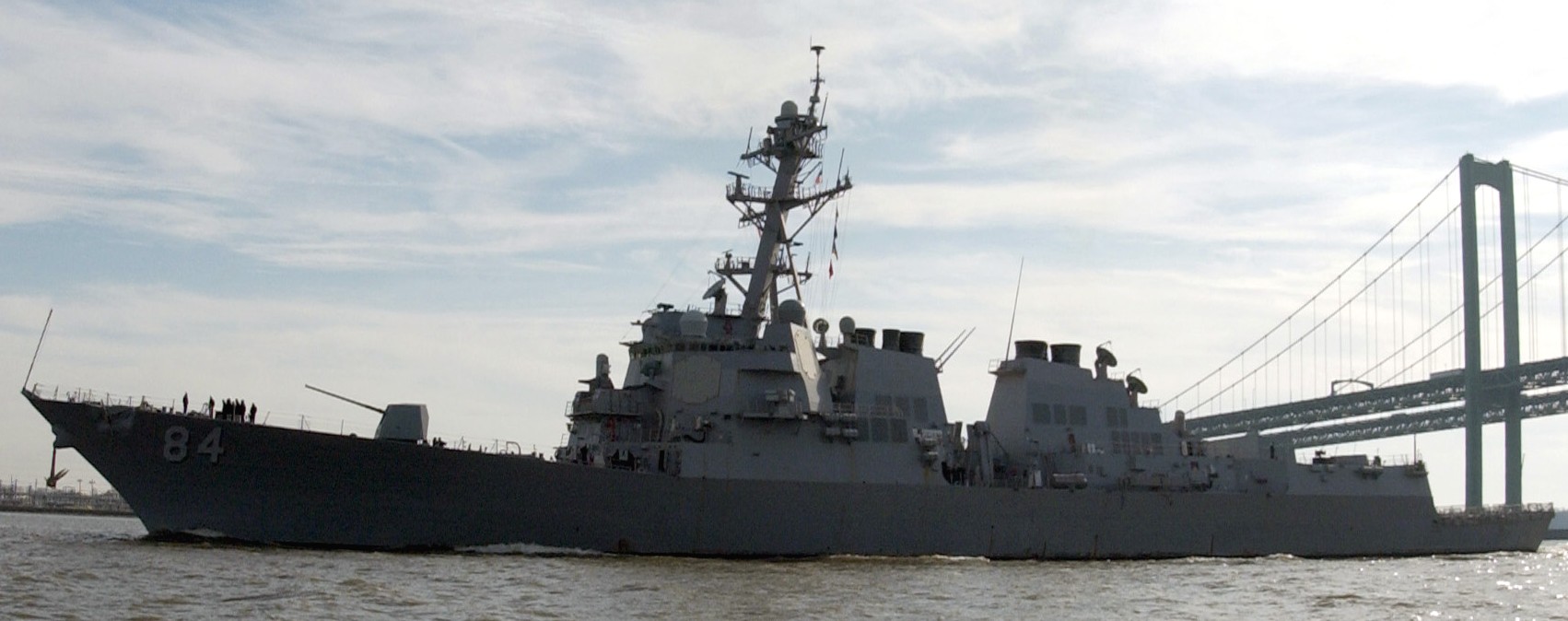 ddg-84 uss bulkeley arleigh burke class guided missile destroyer delaware river 30