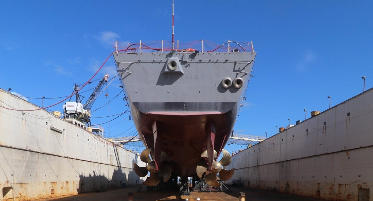 ddg-84 uss bulkeley arleigh burke class guided missile destroyer dry dock bae systems ship repair norfolk 67