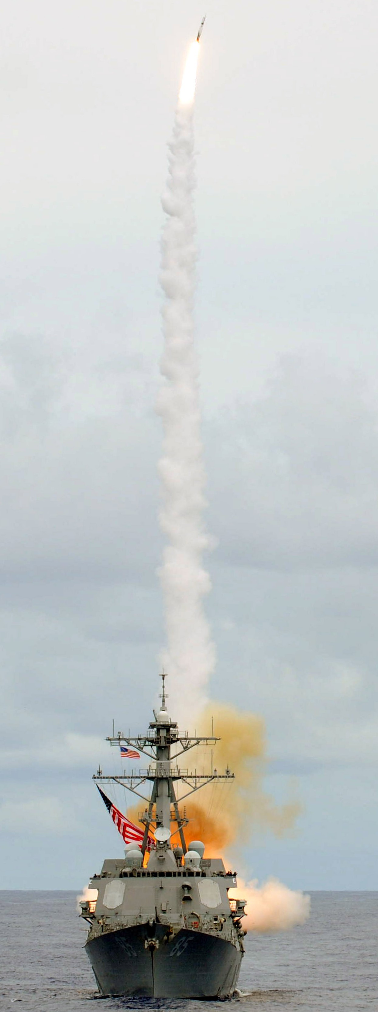 ddg-85 uss mccampbell arleigh burke class guided missile destroyer 38