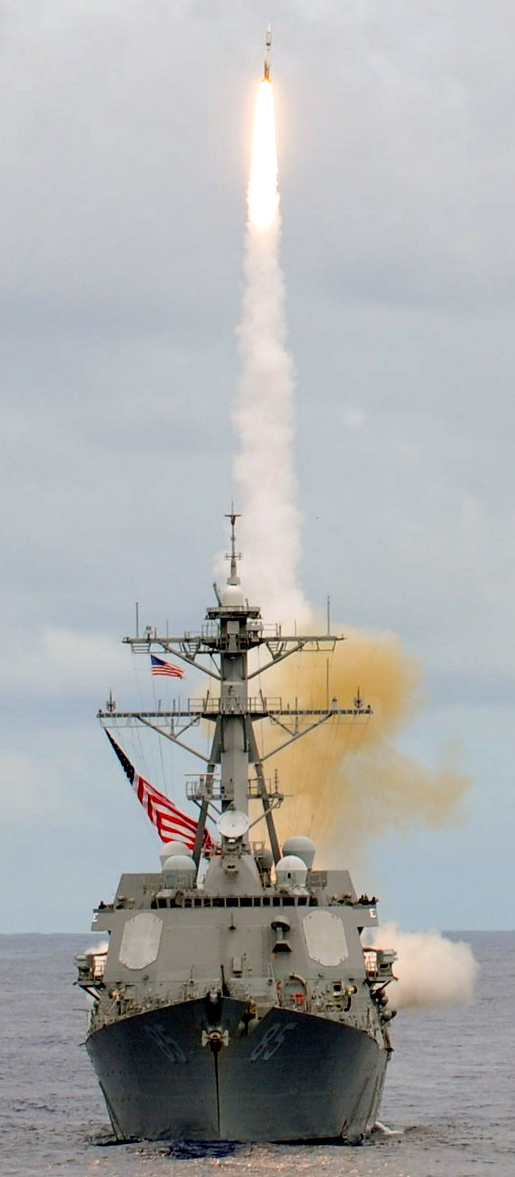 ddg-85 uss mccampbell arleigh burke class guided missile destroyer standard sm-2mr 39