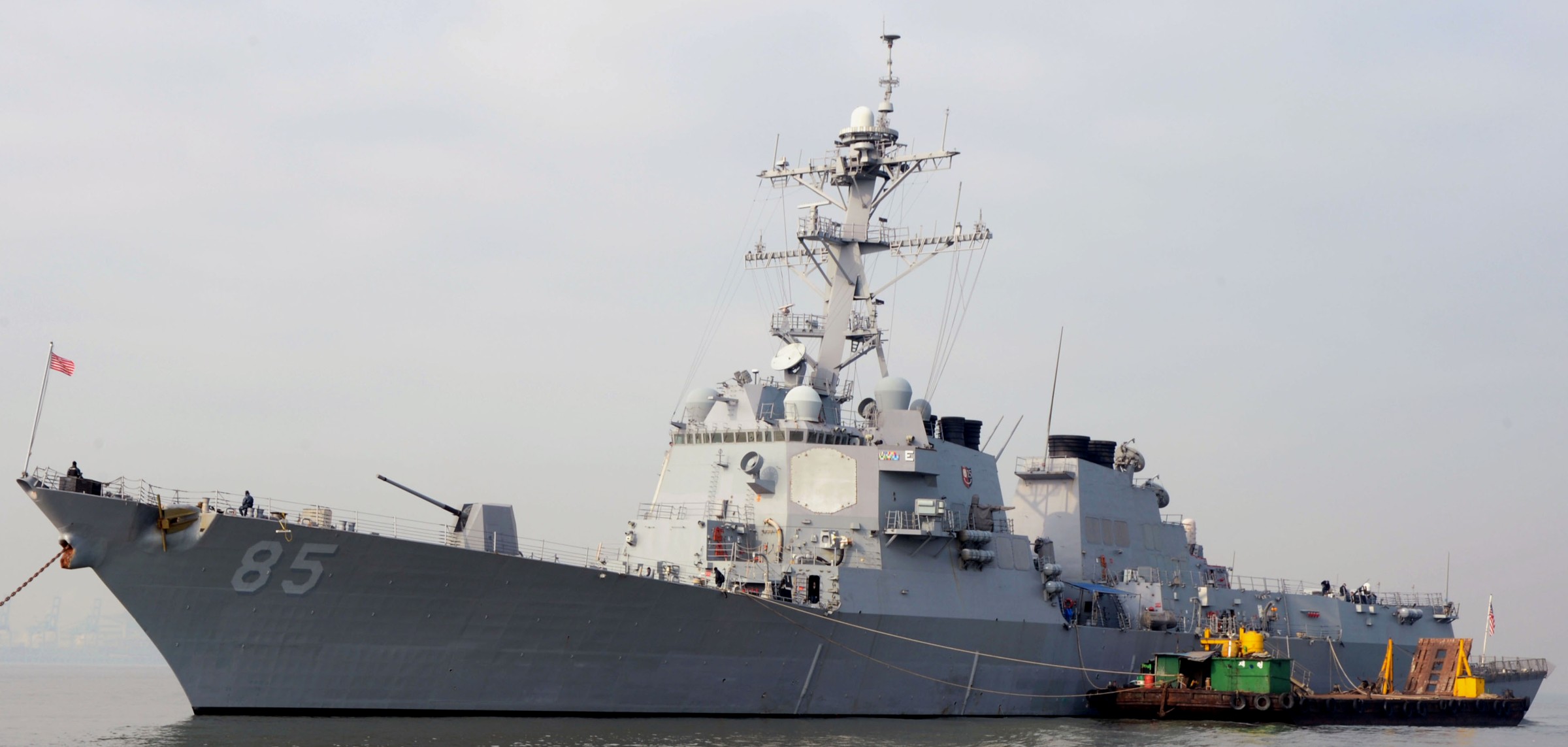 ddg-85 uss mccampbell arleigh burke class guided missile destroyer pyeontaek korea 2013 45