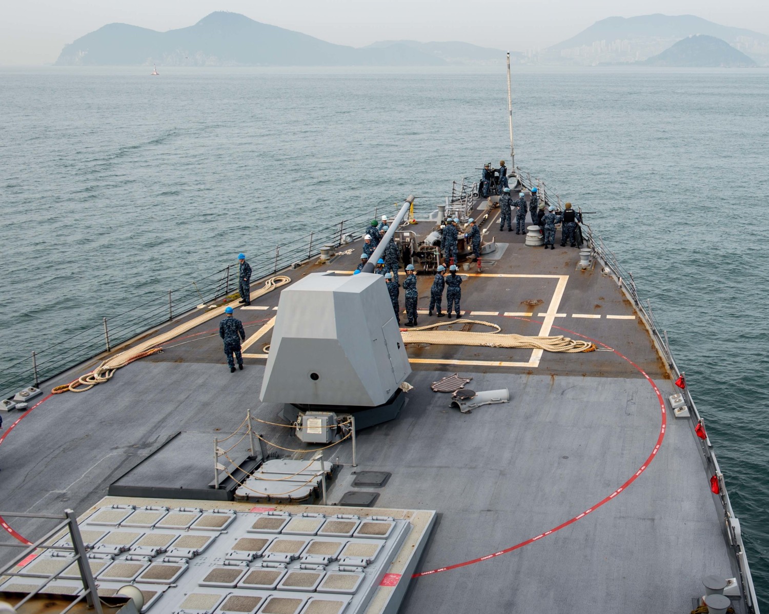 ddg-85 uss mccampbell arleigh burke class guided missile destroyer busan korea 70