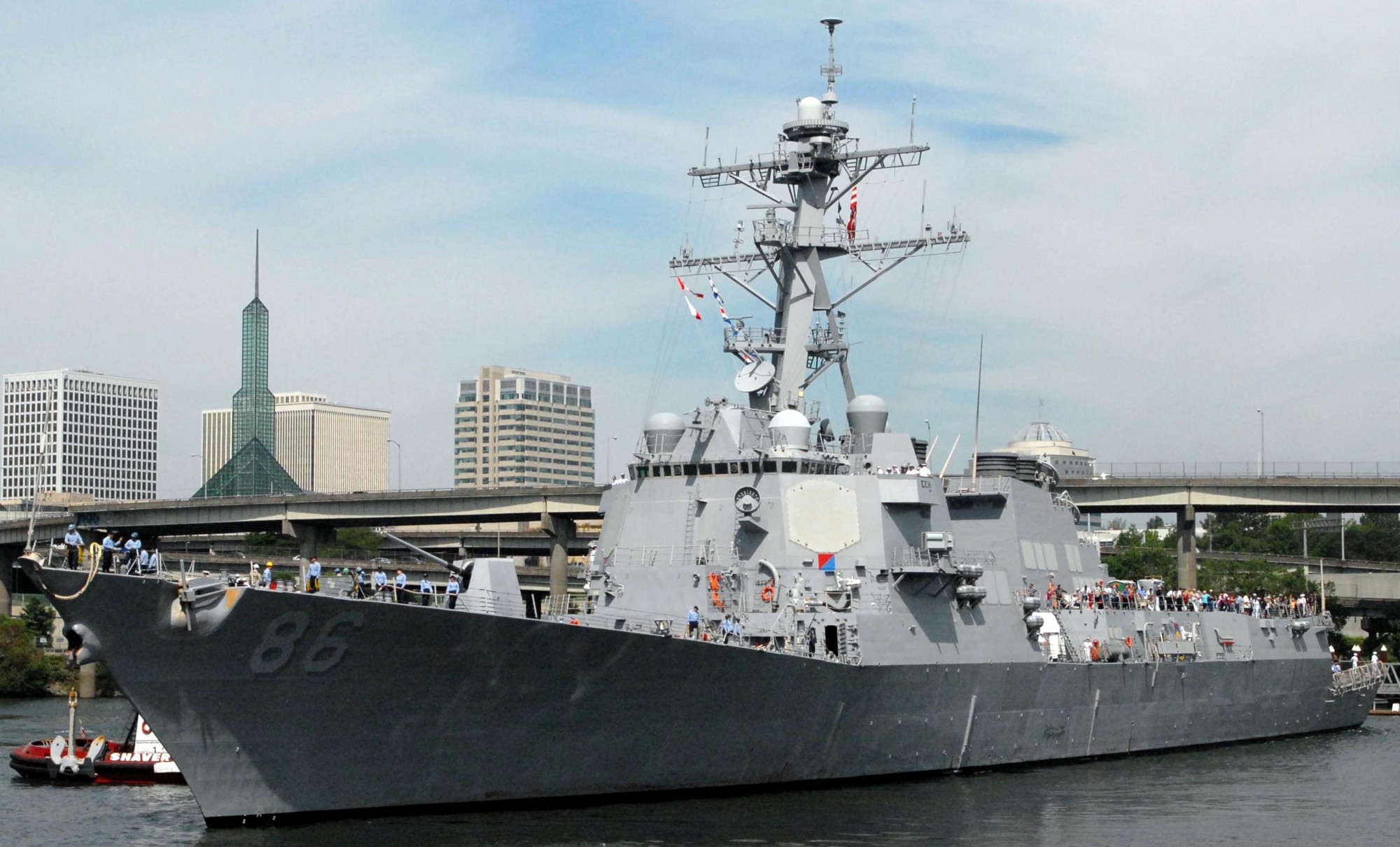 ddg-86 uss shoup arleigh burke class guided missile destroyer portland oregon rose festival 26