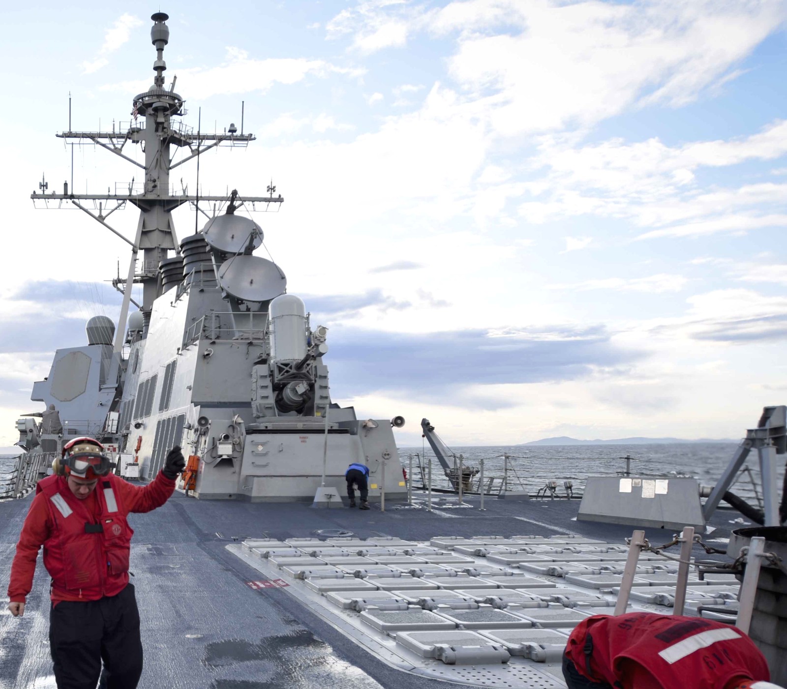 ddg-86 uss shoup arleigh burke class guided missile destroyer mk.41 vertical launching system vls 37