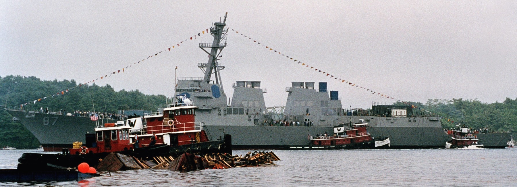 ddg-87 uss mason arleigh burke class guided missile destroyer launching bath maine 06