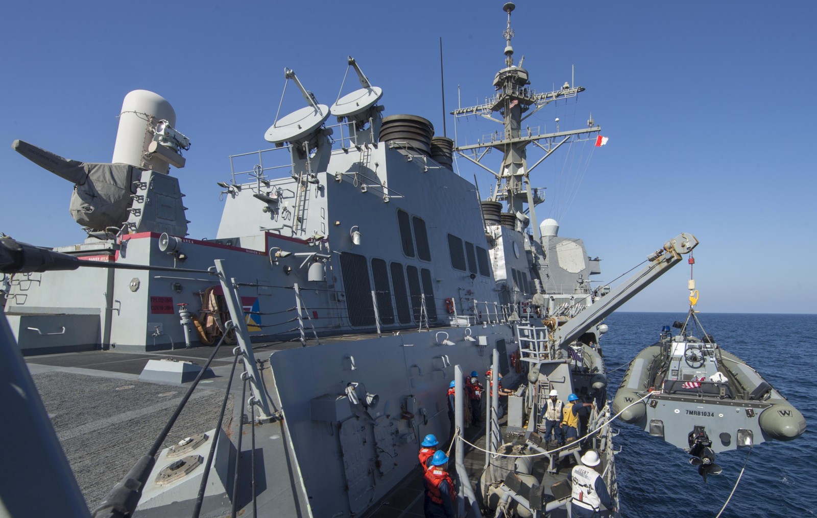 ddg-87 uss mason arleigh burke class guided missile destroyer gulf oman rhib 26