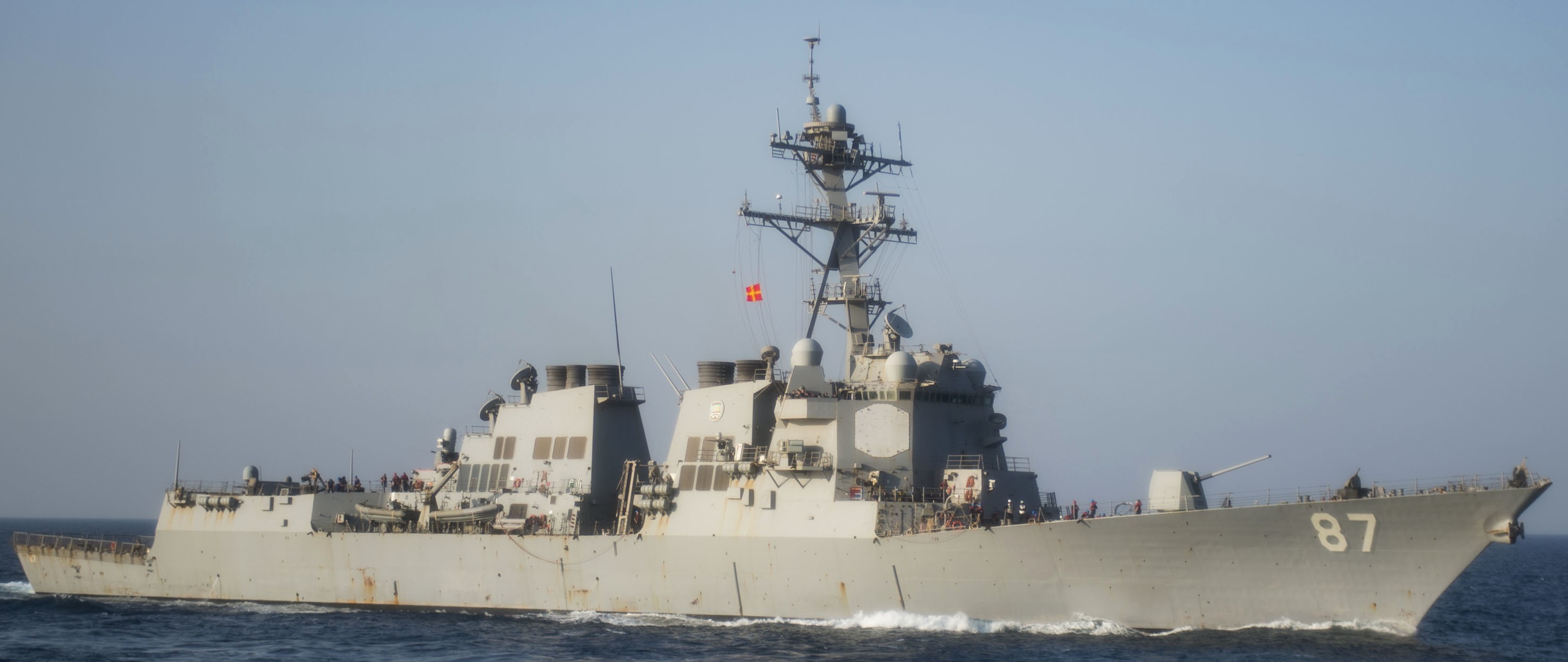 ddg-87 uss mason arleigh burke class guided missile destroyer arabian gulf 35