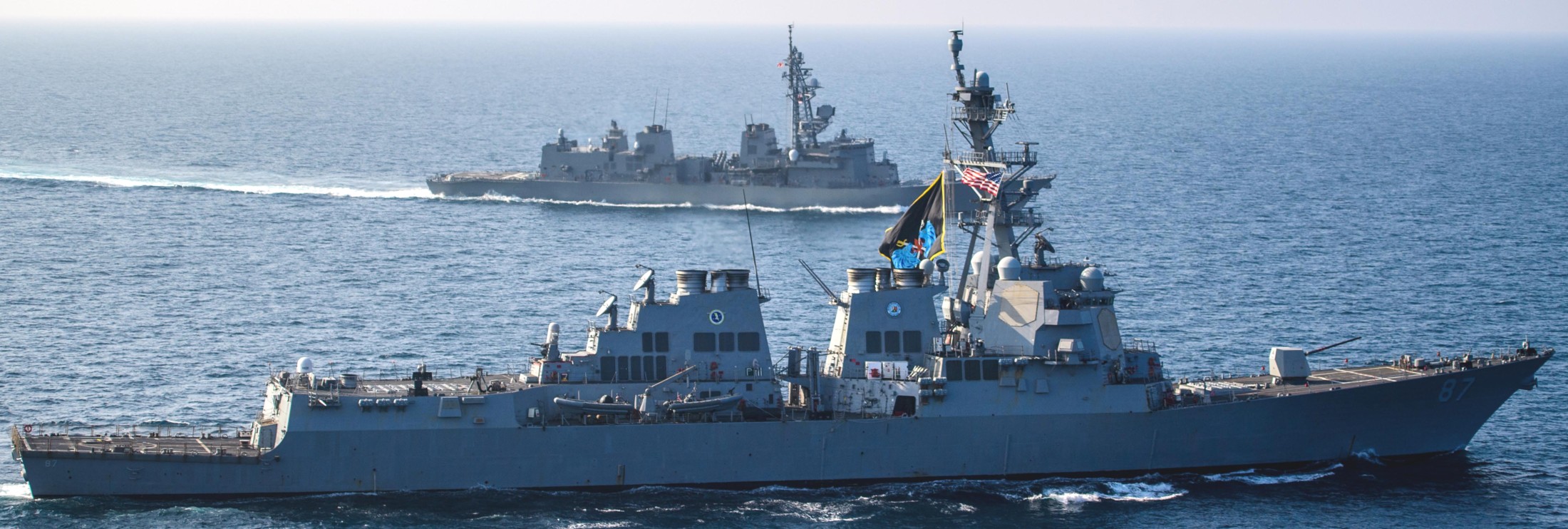 ddg-87 uss mason arleigh burke class guided missile destroyer gulf of aden 68