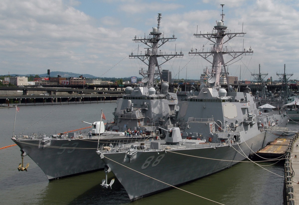 ddg-88 uss preble arleigh burke class guided missile destroyer rose festival portland oregon 22