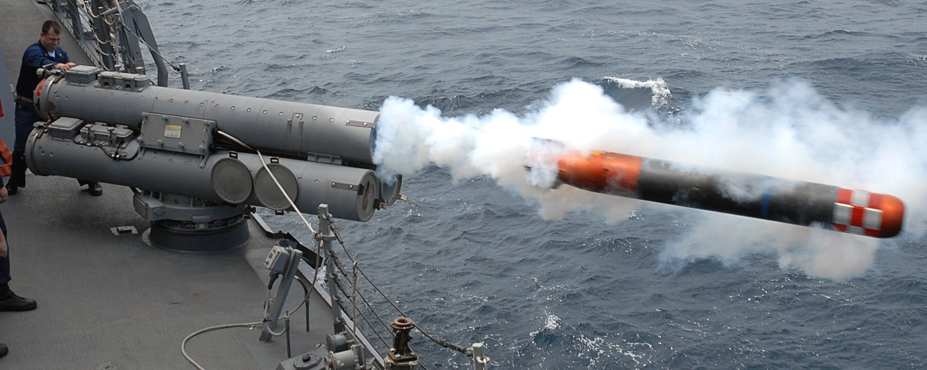 ddg-89 uss mustin arleigh burke class guided missile destroyer aegis 24