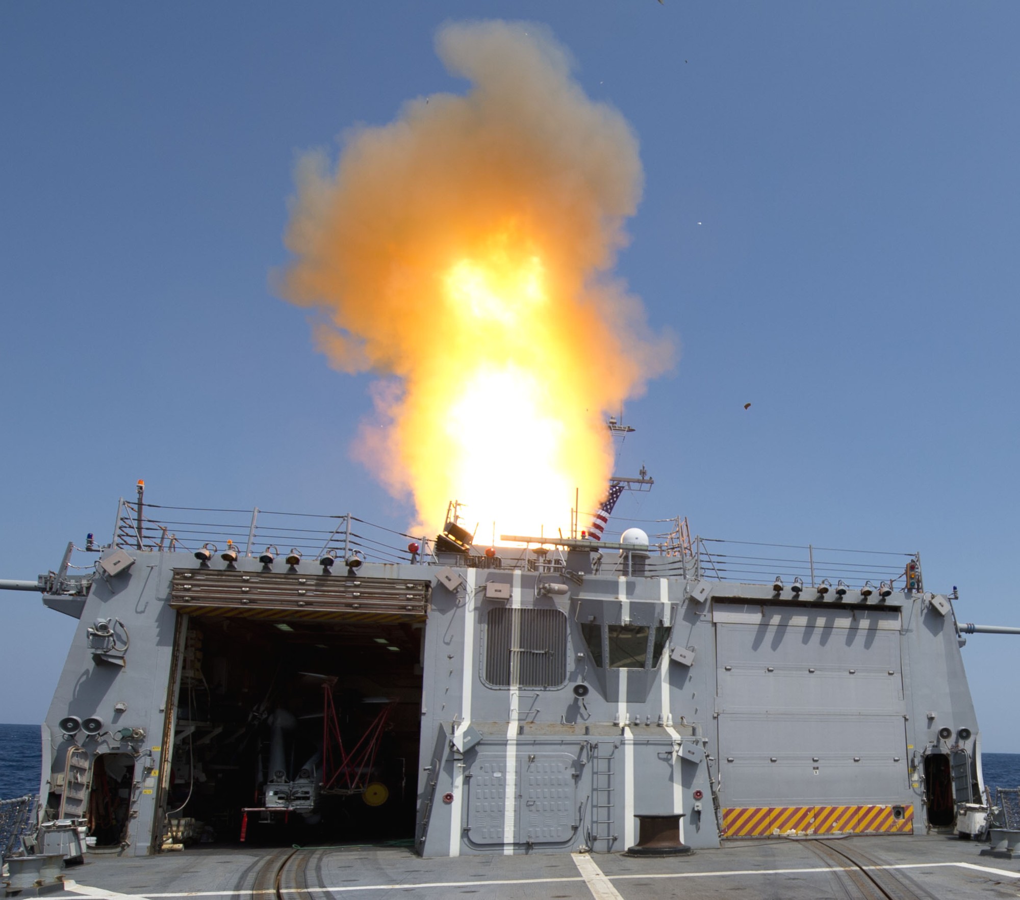 ddg-89 uss mustin arleigh burke class guided missile destroyer aegis flight deck hangar 41