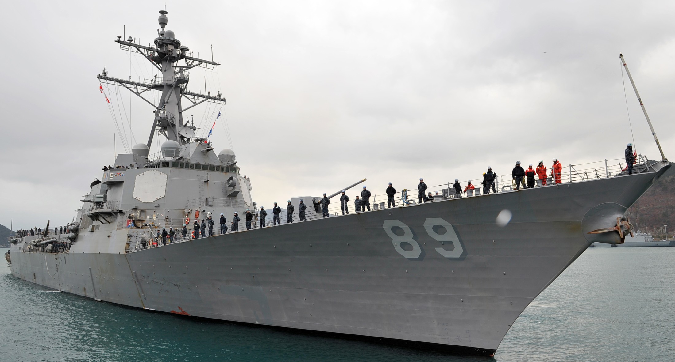 ddg-89 uss mustin arleigh burke class guided missile destroyer aegis busan south korea 51