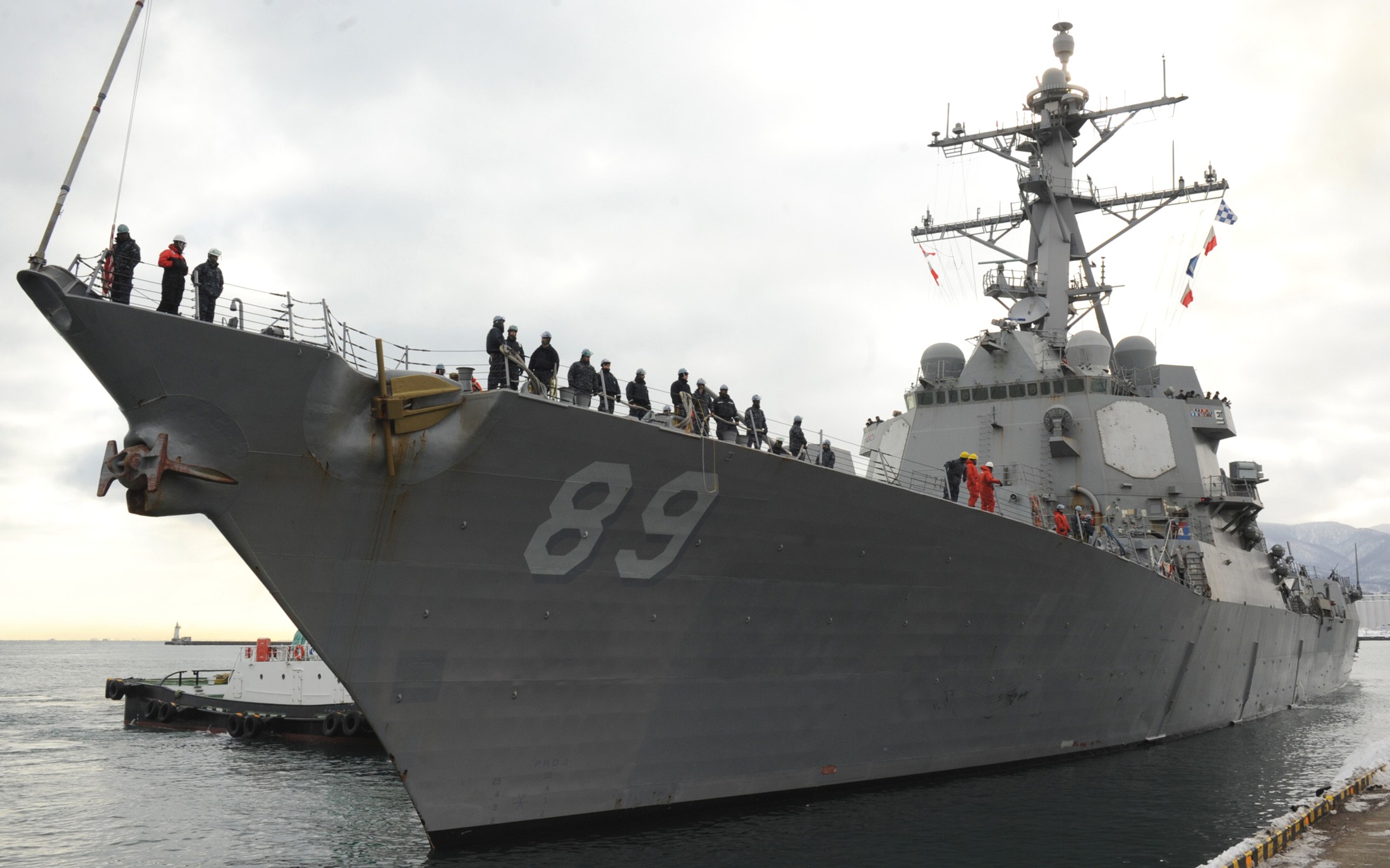 ddg-89 uss mustin arleigh burke class guided missile destroyer aegis otaru japan 53