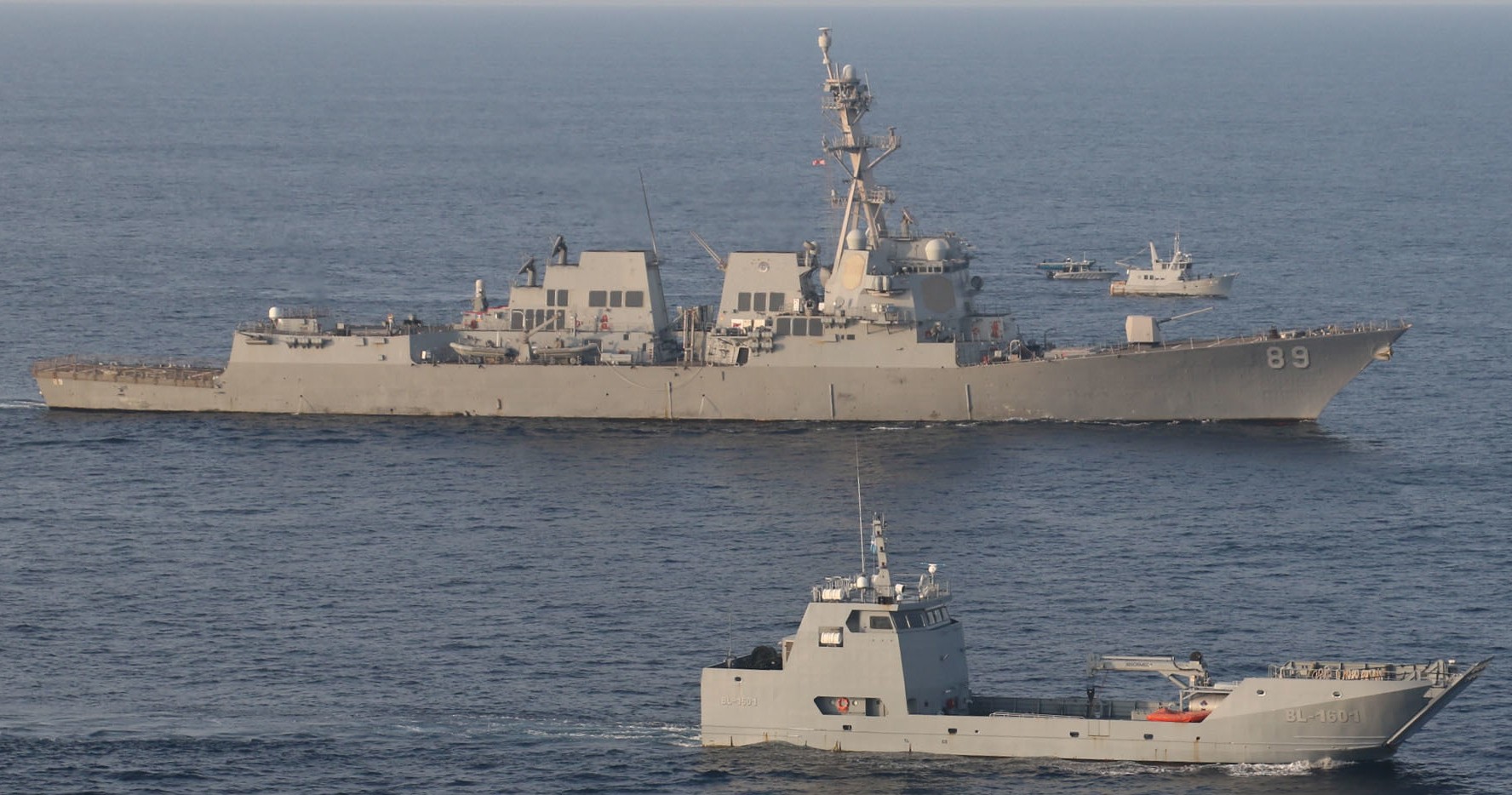 ddg-89 uss mustin arleigh burke class guided missile destroyer aegis guatemala 91