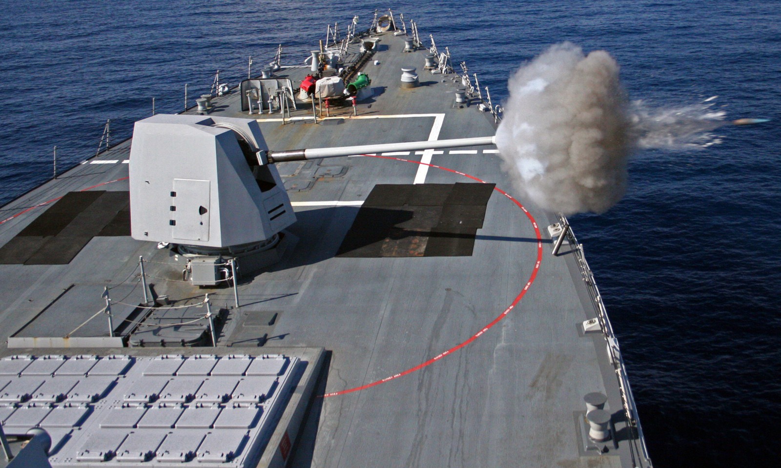 ddg-90 uss chafee arleigh burke class guided missile destroyer carat singapore 2009