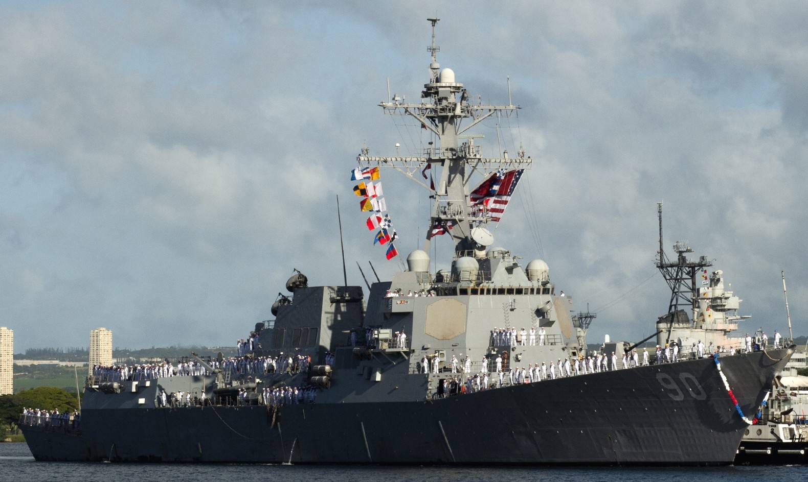 ddg-90 uss chafee arleigh burke class guided missile destroyer returning pearl harbor hickam hawaii 52