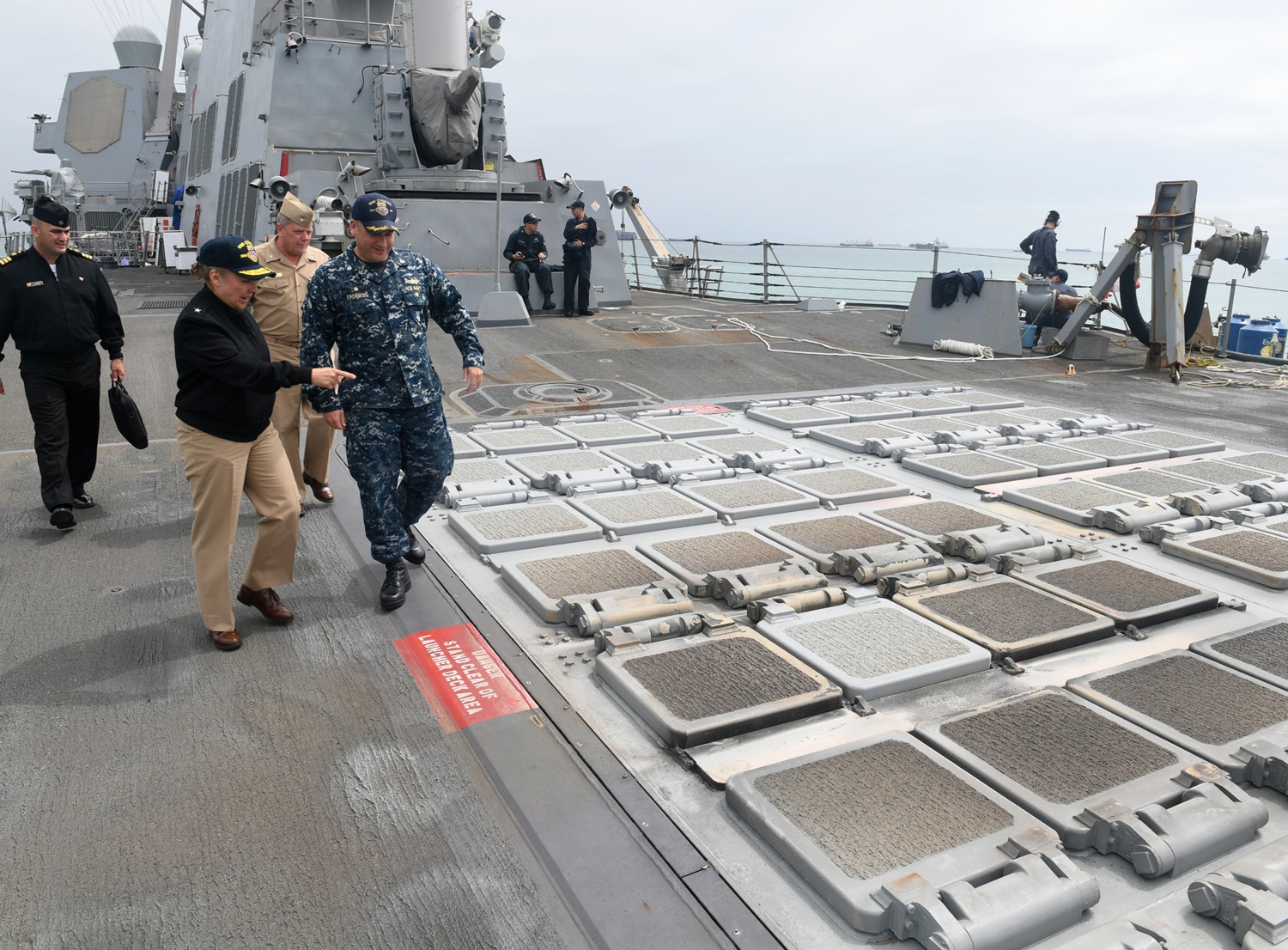 ddg-90 uss chafee arleigh burke class guided missile destroyer mk.41 vertical launching system vls 58