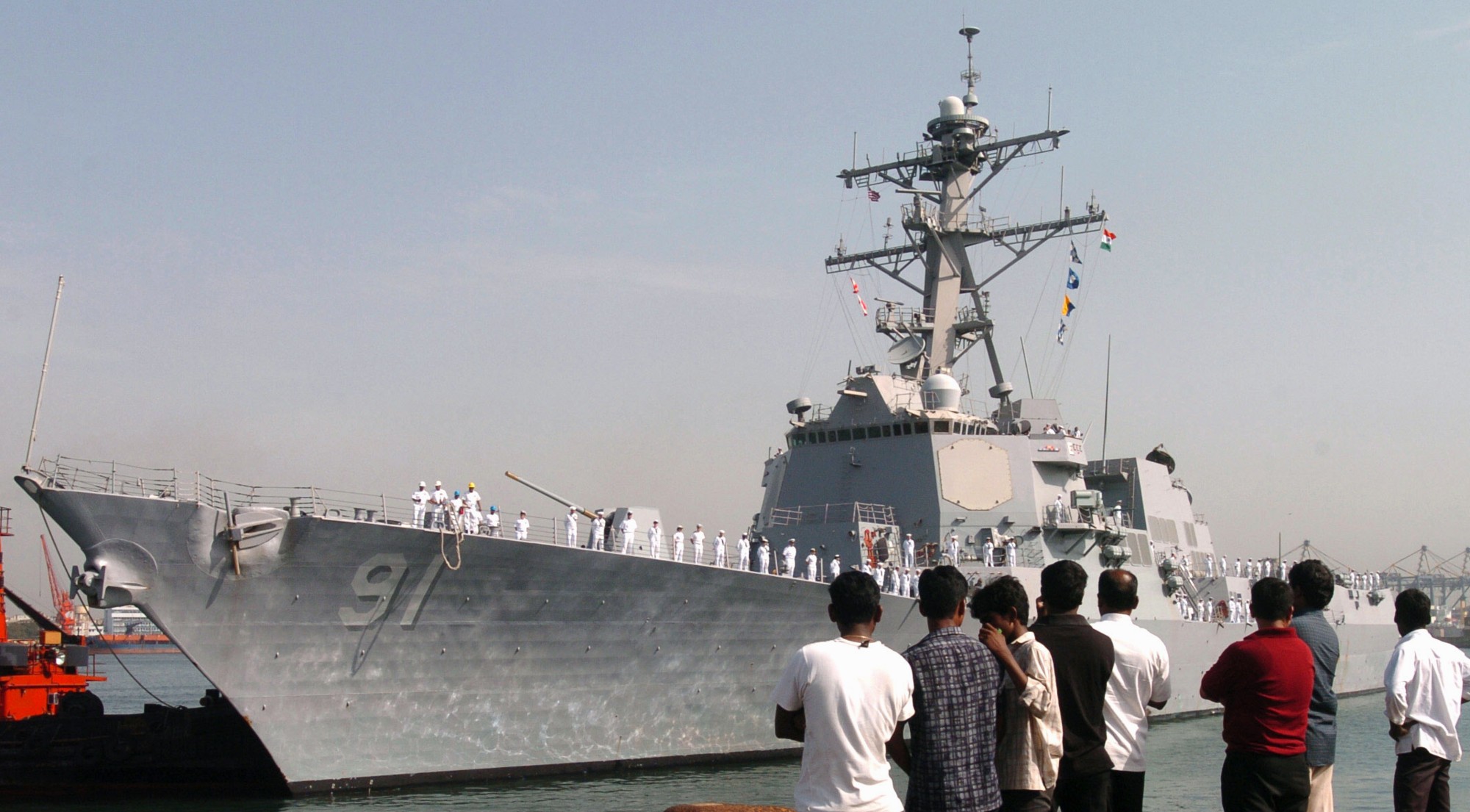 ddg-91 uss pinckney arleigh burke class guided missile destroyer chennai india 2007