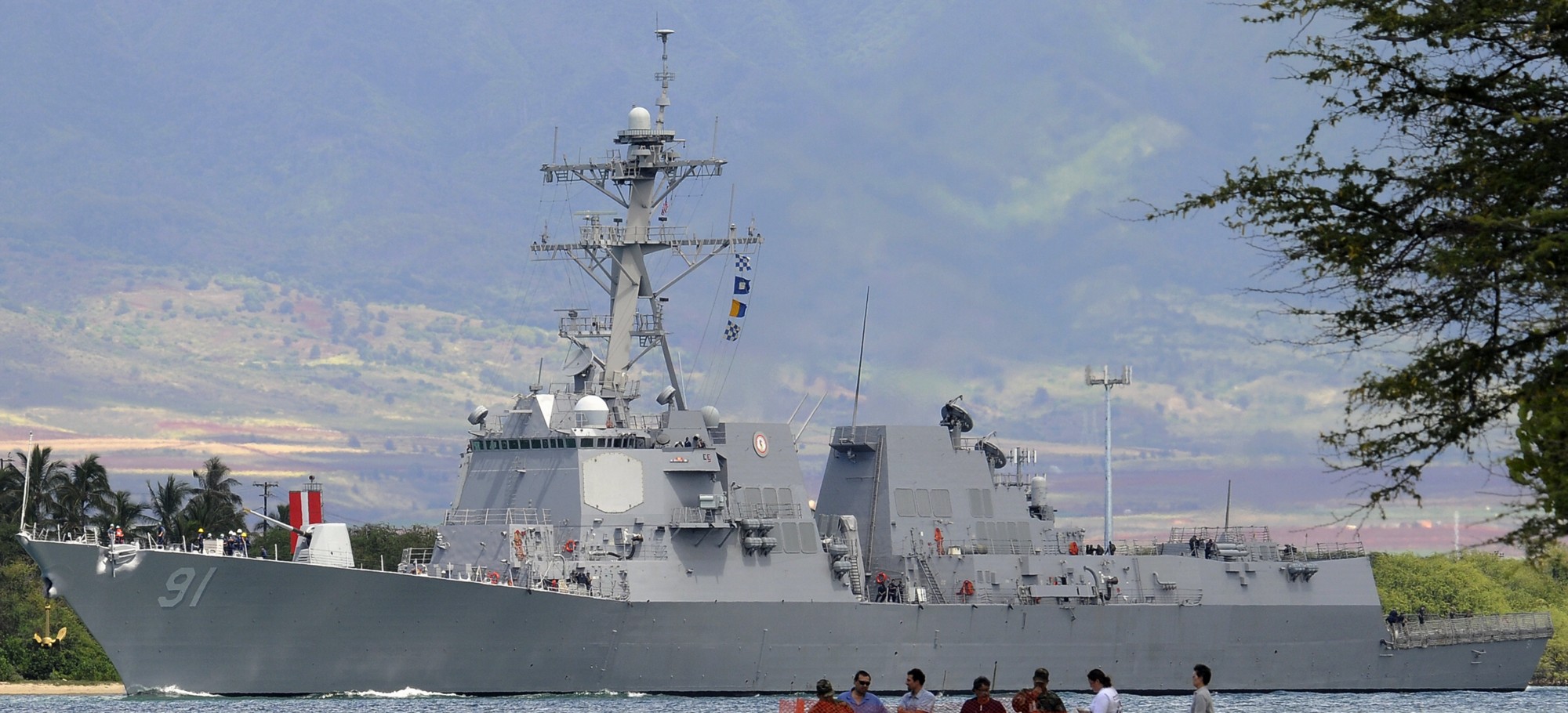 ddg-91 uss pinckney arleigh burke class guided missile destroyer naval station pearl harbor hawaii 2008