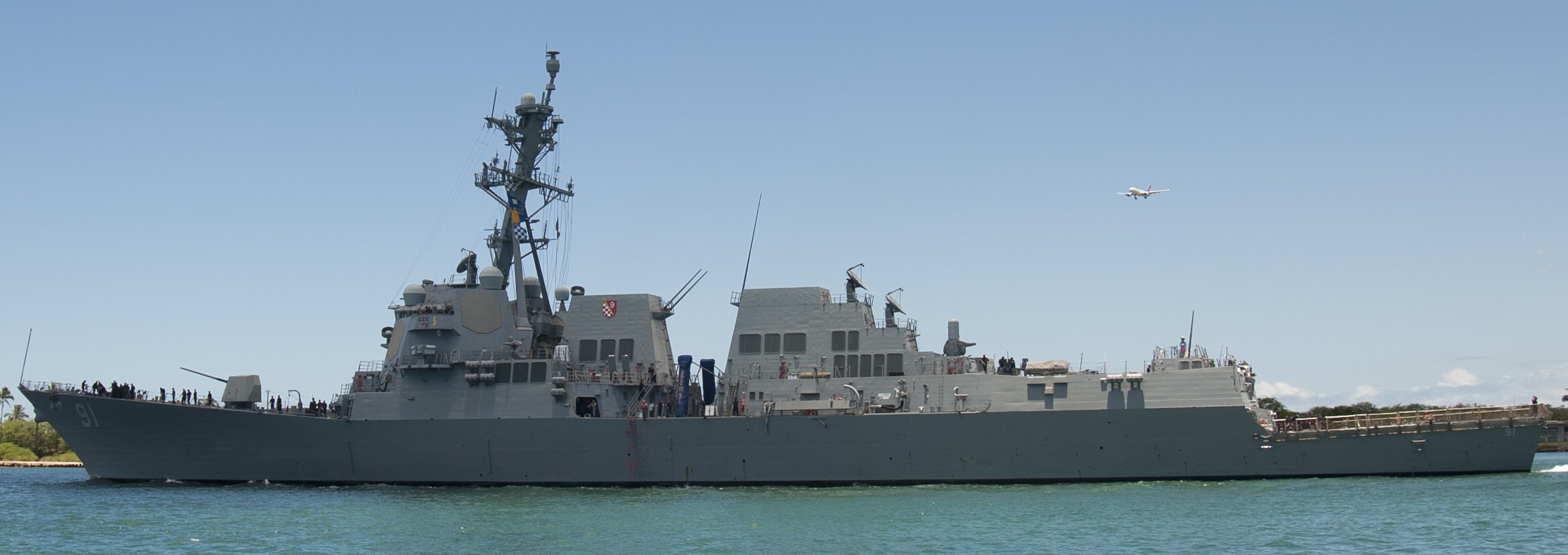 ddg-91 uss pinckney arleigh burke class guided missile destroyer joint base pearl harbor hickam hawaii 27