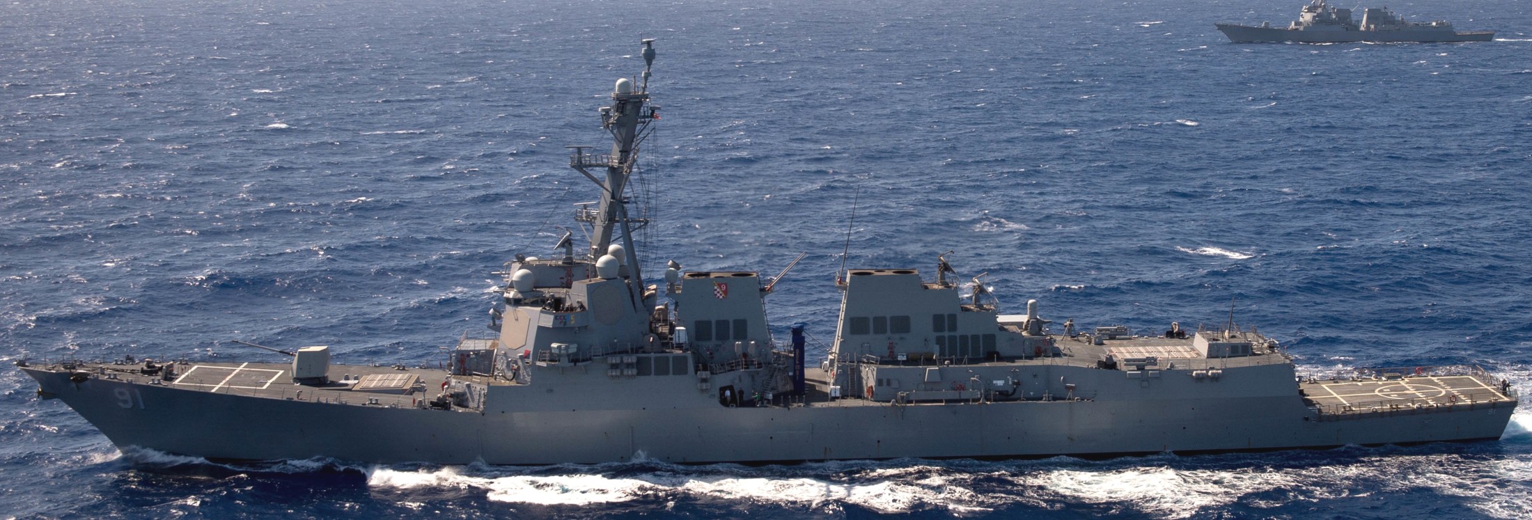 ddg-91 uss pinckney arleigh burke class guided missile destroyer 35