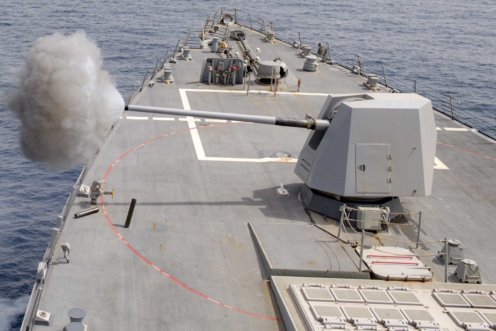 ddg-91 uss pinckney arleigh burke class guided missile destroyer mk.45 mod.4 gun fire 43