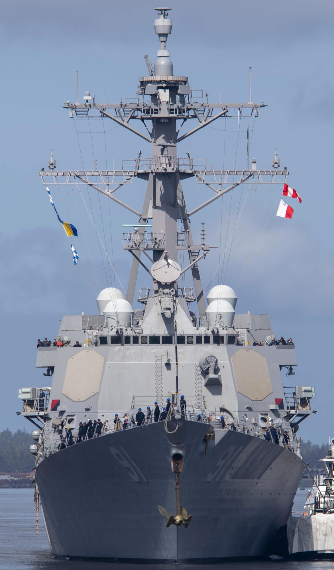 ddg-91 uss pinckney arleigh burke class guided missile destroyer astoria oregon 2019 56