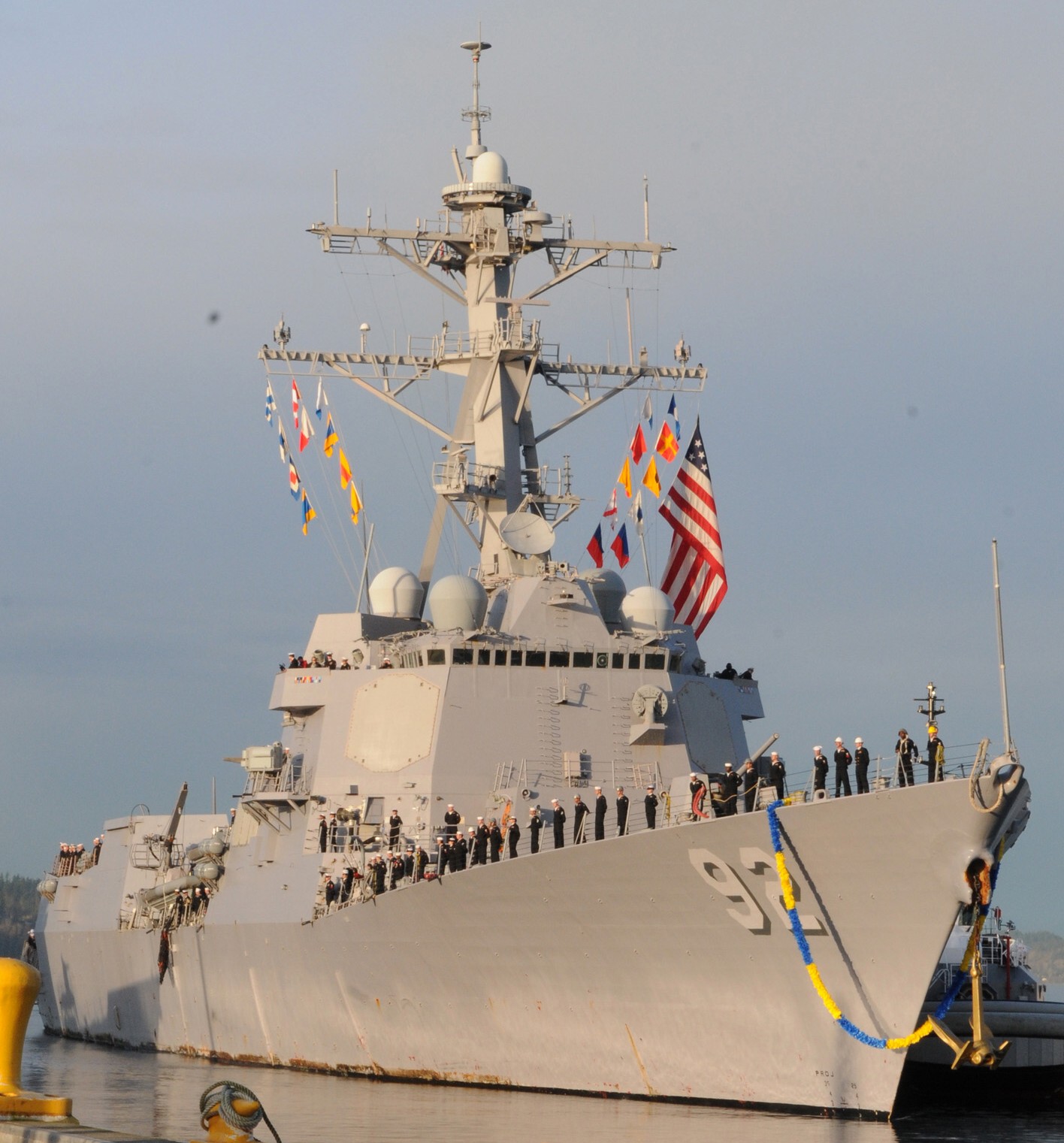 ddg-92 uss momsen arleigh burke class guided missile destroyer 16