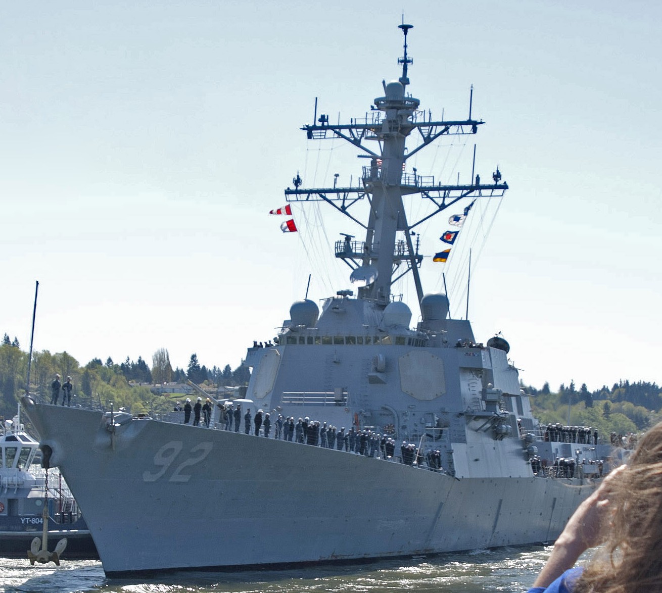 ddg-92 uss momsen arleigh burke class guided missile destroyer departing naval station everett 2013