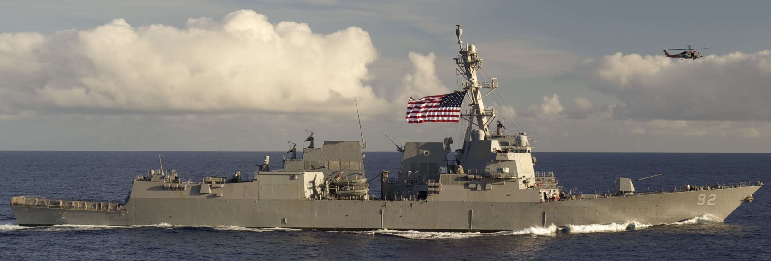 ddg-92 uss momsen arleigh burke class guided missile destroyer 26