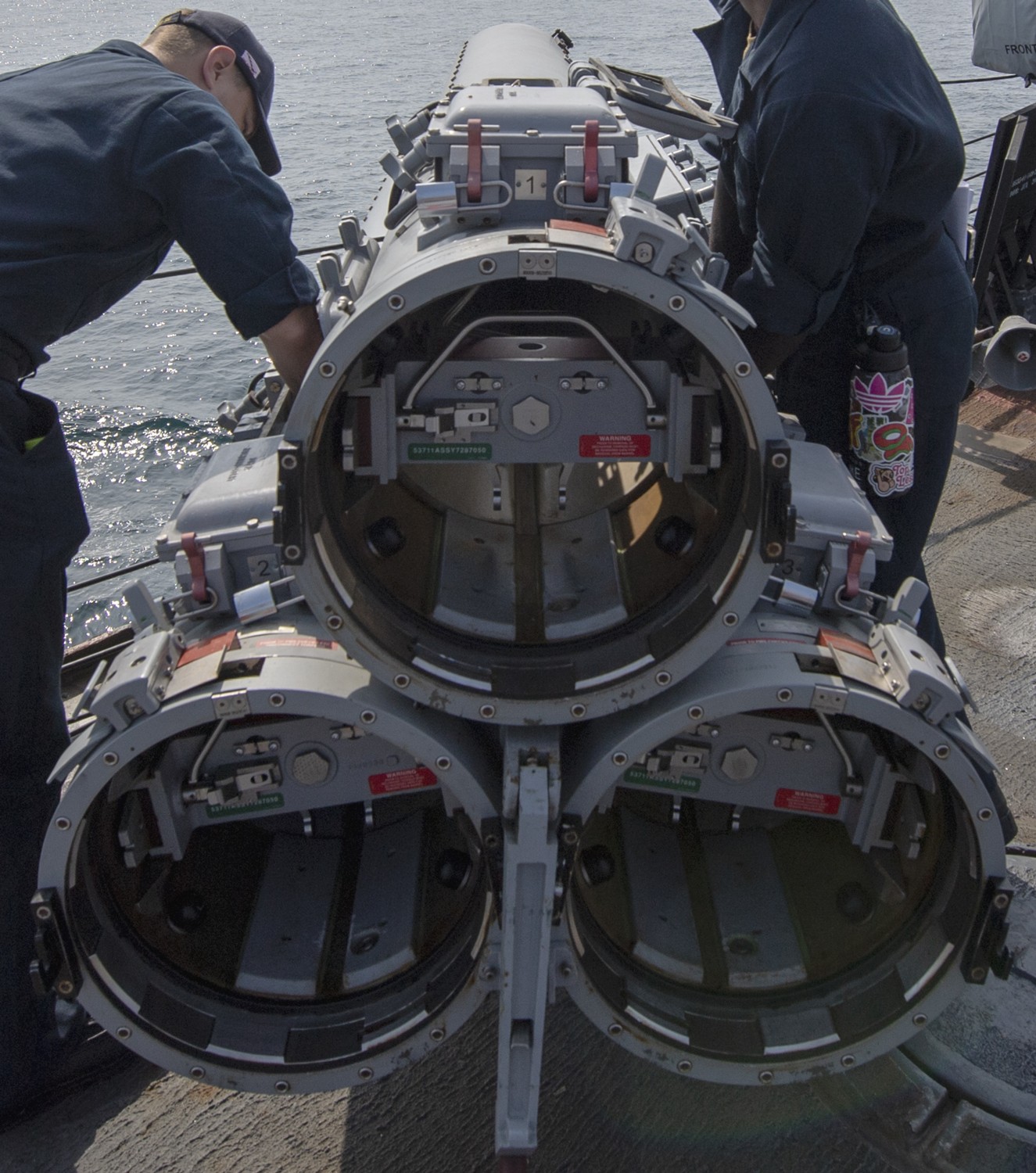 ddg-92 uss momsen arleigh burke class guided missile destroyer mk.32 torpedo tubes 49