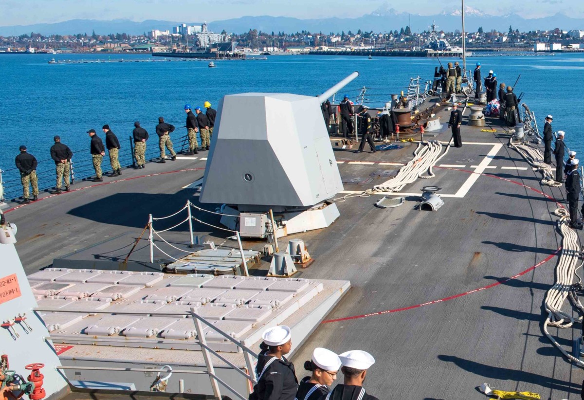 ddg-92 uss momsen arleigh burke class guided missile destroyer returning everett washington 51