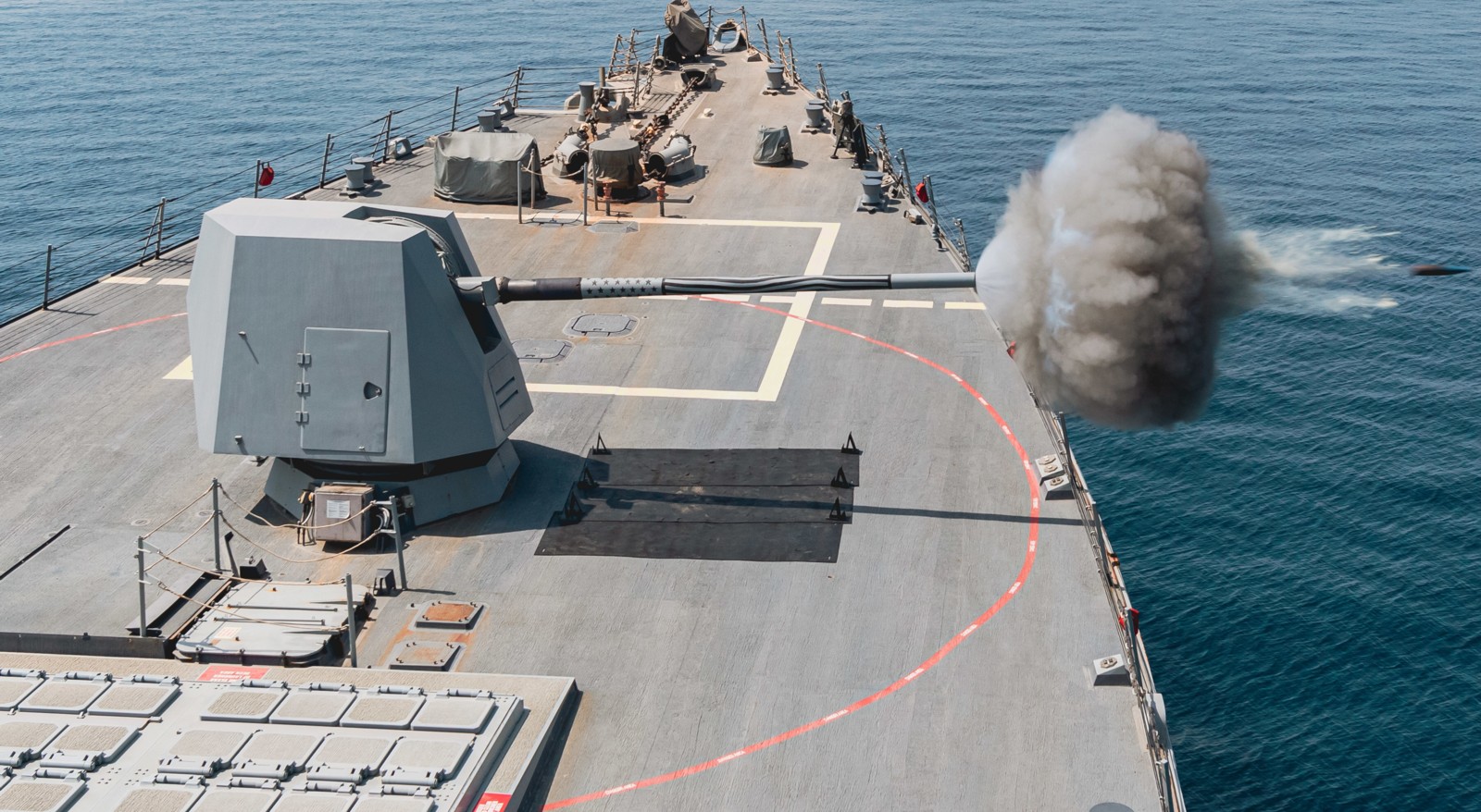 ddg-92 uss momsen arleigh burke class guided missile destroyer mk.45 gun fire arabian gulf 61