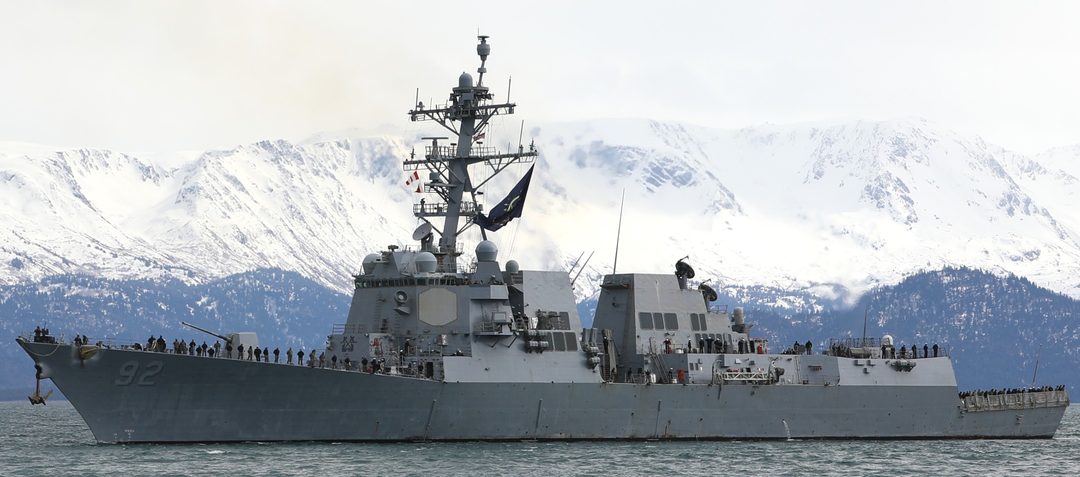 ddg-92 uss momsen arleigh burke class guided missile destroyer homer alaska 2023