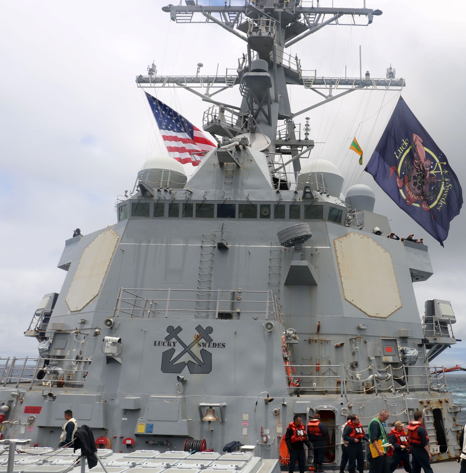 ddg-92 uss momsen arleigh burke class guided missile destroyer peru 71