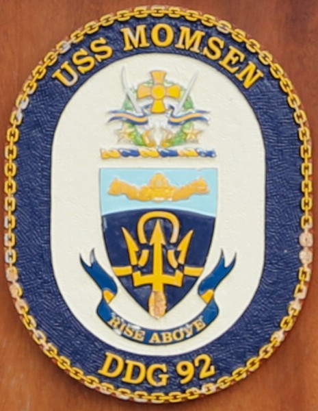 ddg-92 uss momsen insignia crest patch badge arleigh burke class guided missile destroyer 03c