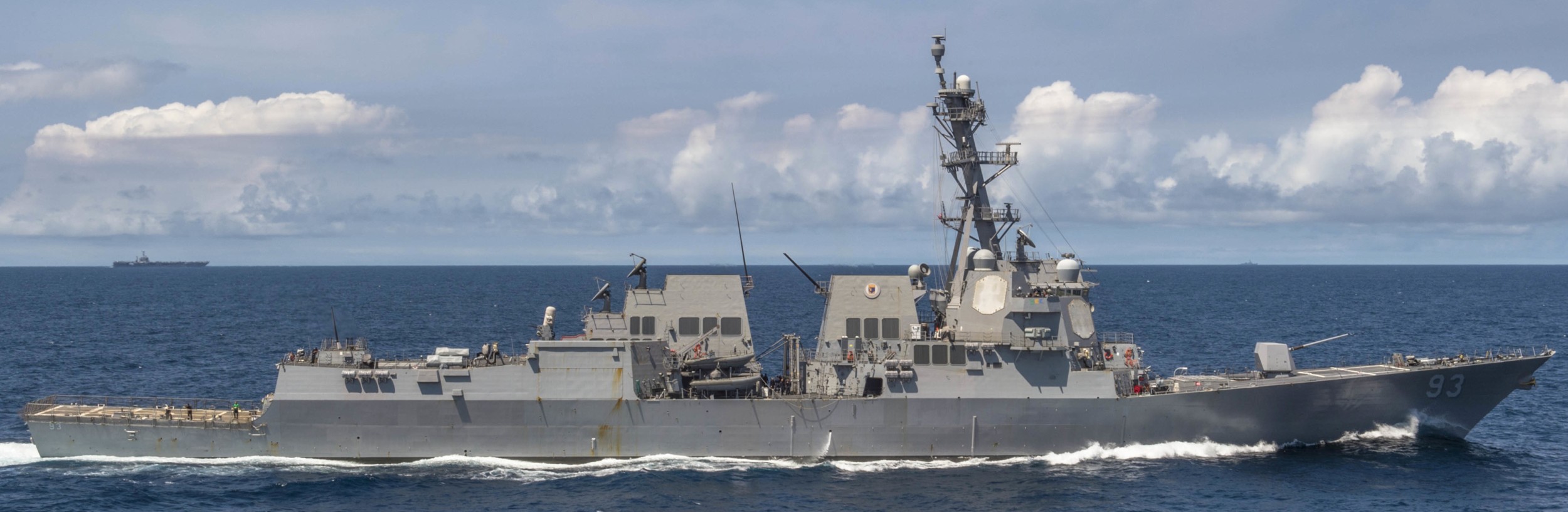 ddg-93 uss chung-hoon arleigh burke class guided missile destroyer south china sea 2016 71