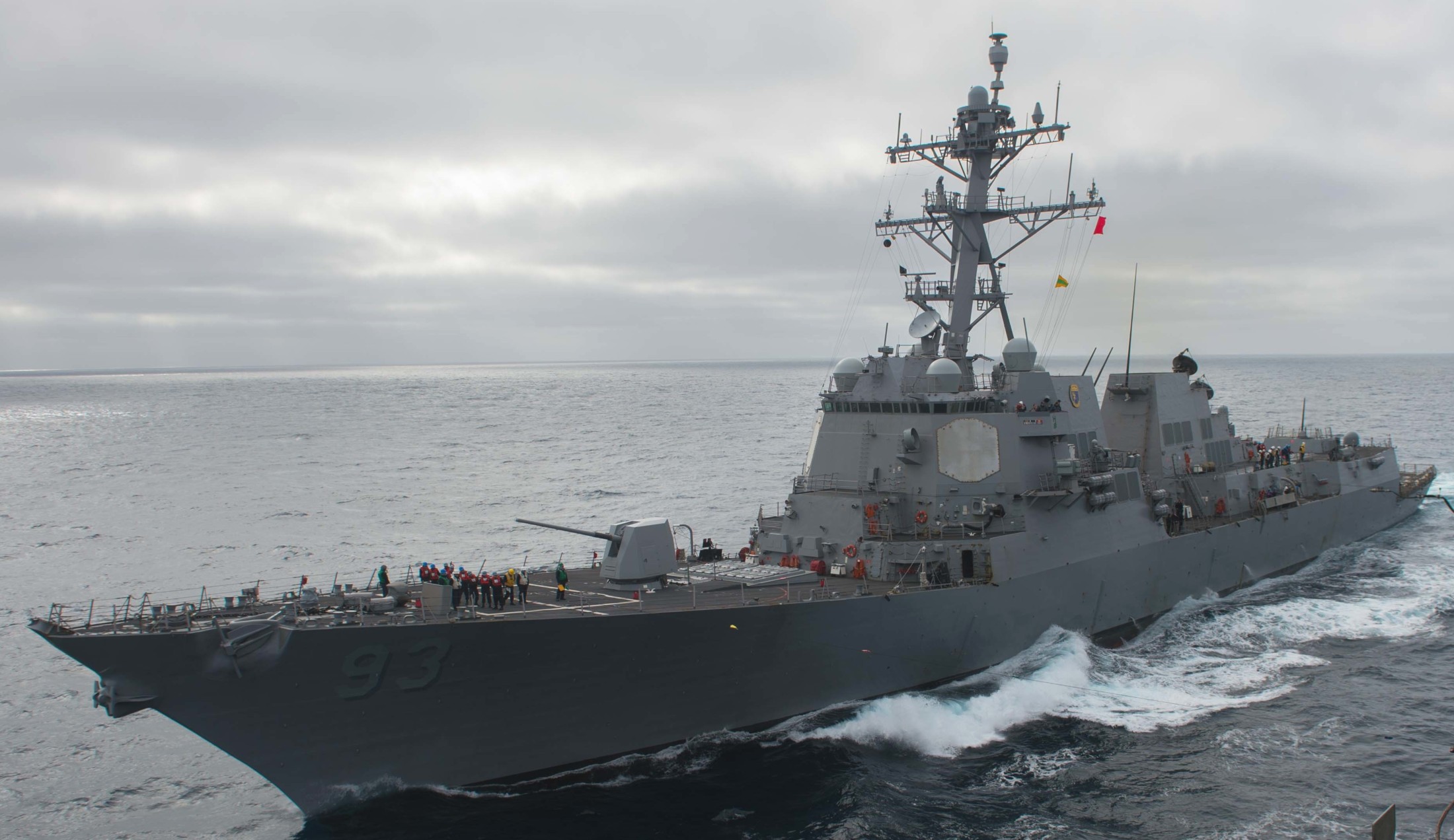 ddg-93 uss chung-hoon arleigh burke class guided missile destroyer 85