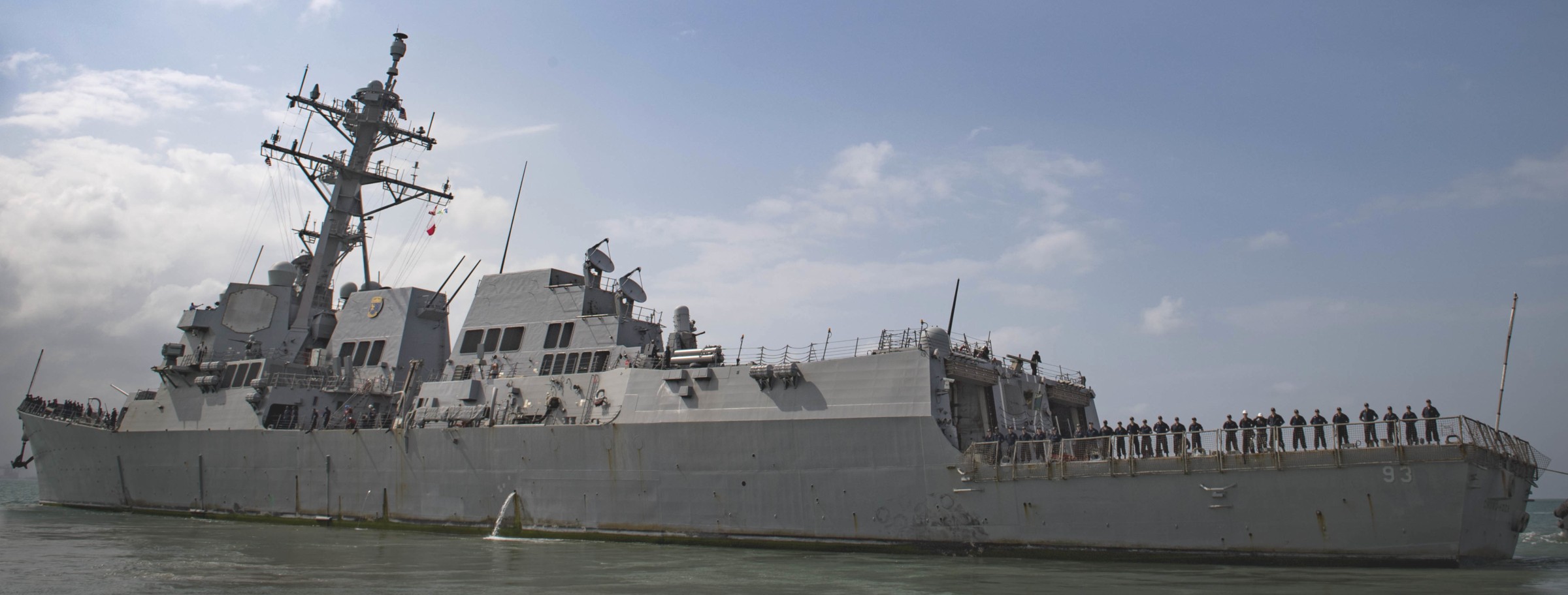 ddg-93 uss chung-hoon arleigh burke class guided missile destroyer djibouti 2019 93