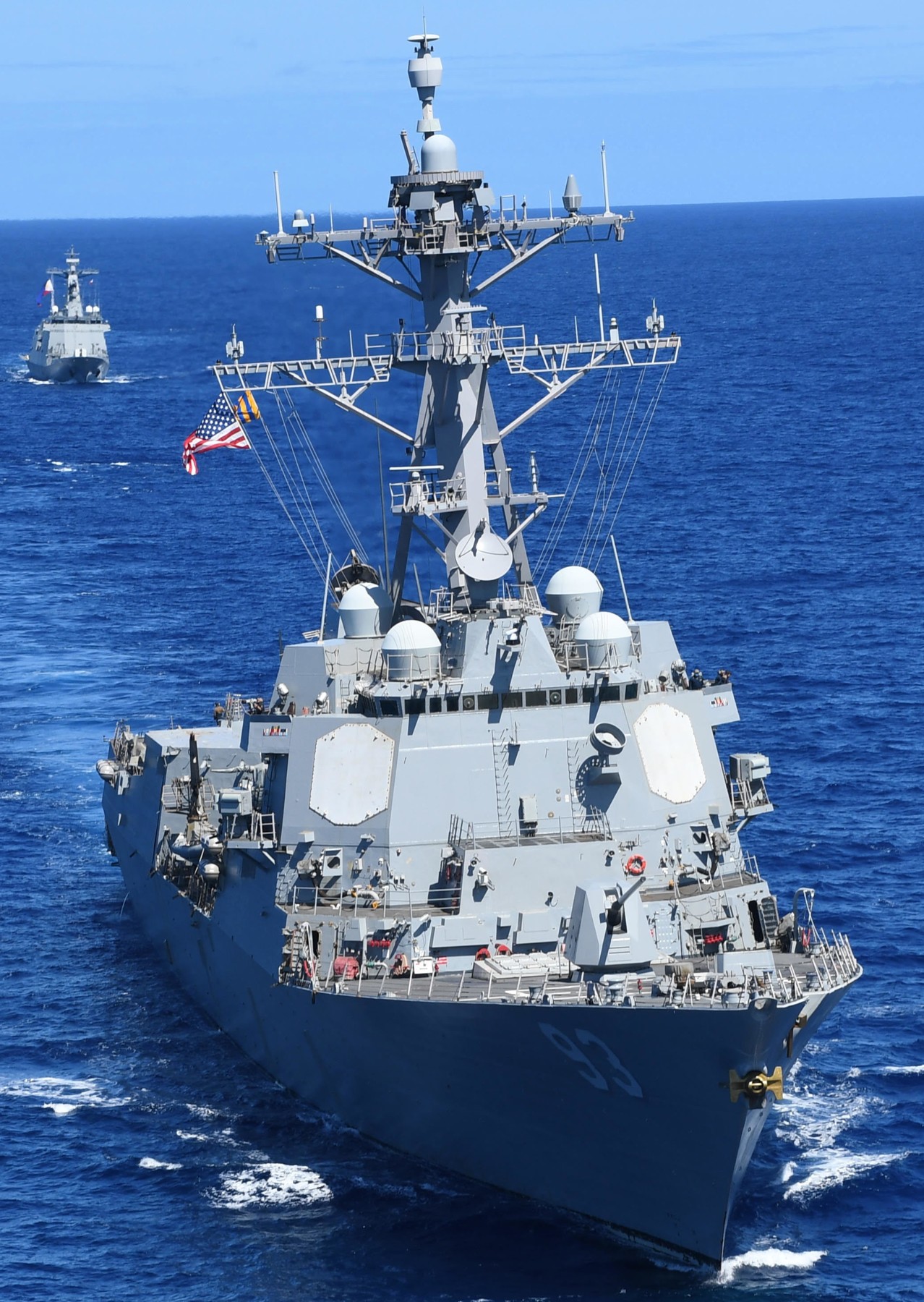 ddg-93 uss chung-hoon arleigh burke class guided missile destroyer 111