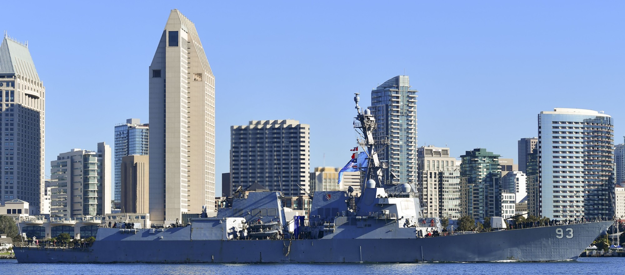 ddg-93 uss chung-hoon arleigh burke class guided missile destroyer arriving san diego 2023