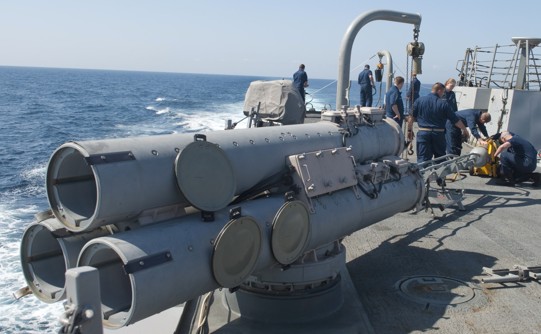 ddg-94 uss nitze arleigh burke class guided missile destroyer mk.32 torpedo tubes 28