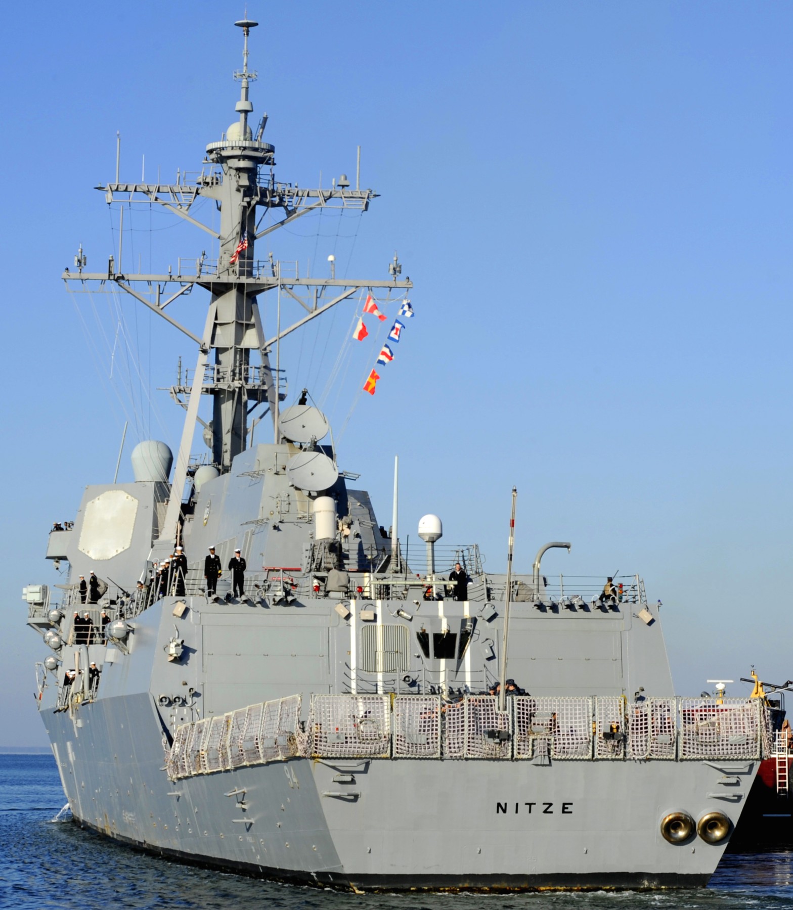 ddg-94 uss nitze arleigh burke class guided missile destroyer departing norfolk virginia 2013