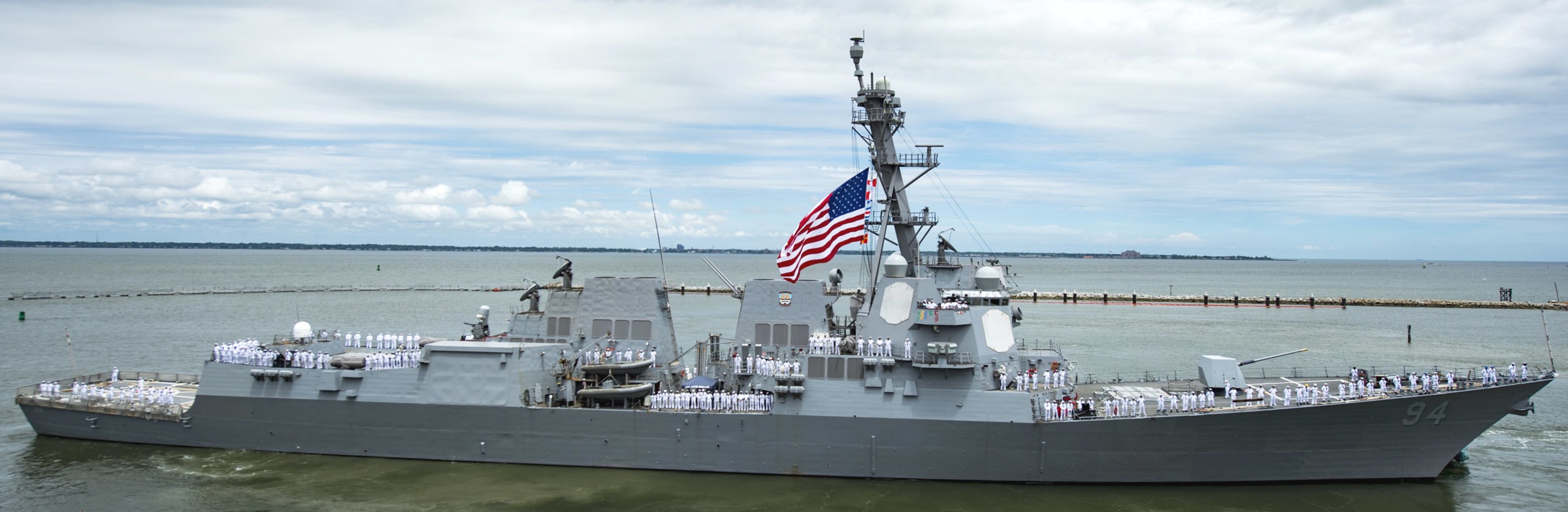 ddg-94 uss nitze arleigh burke class guided missile destroyer 42